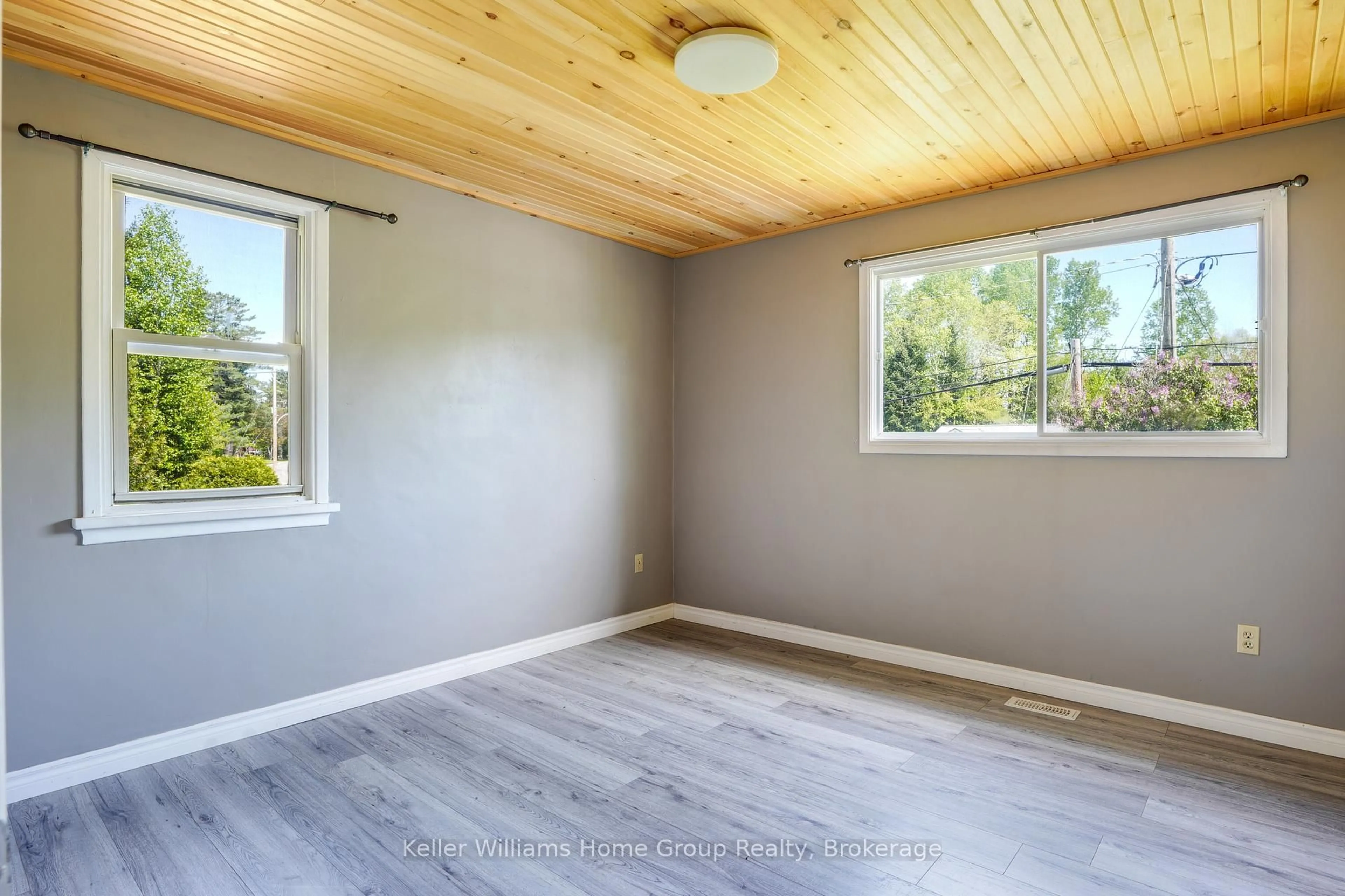 A pic of a room for 311 CHEMAUSHGON Rd, Bancroft Ontario K0L 1C0