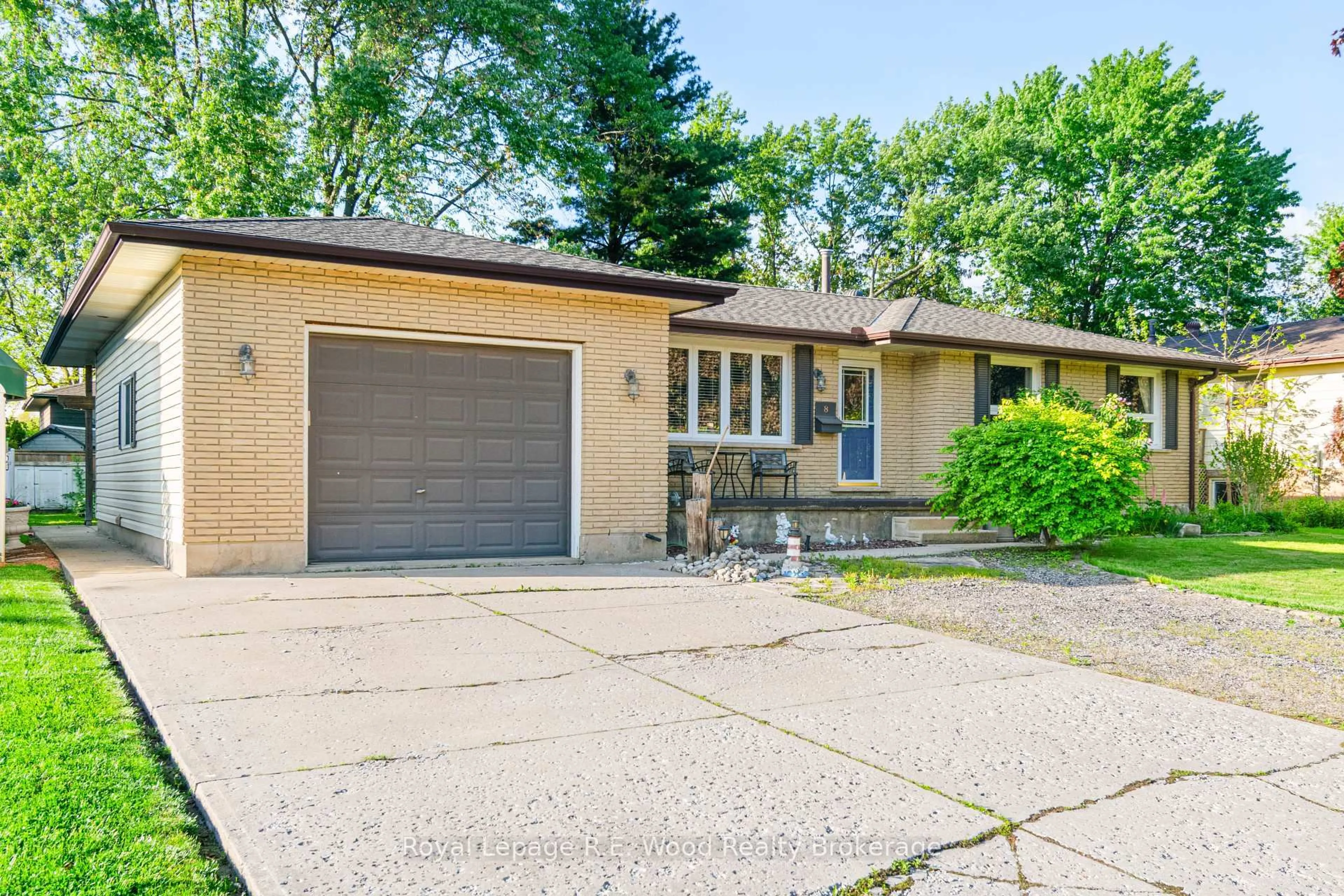 Home with brick exterior material, street for 8 Marshall Dr, Norwich Ontario N0J 1P0