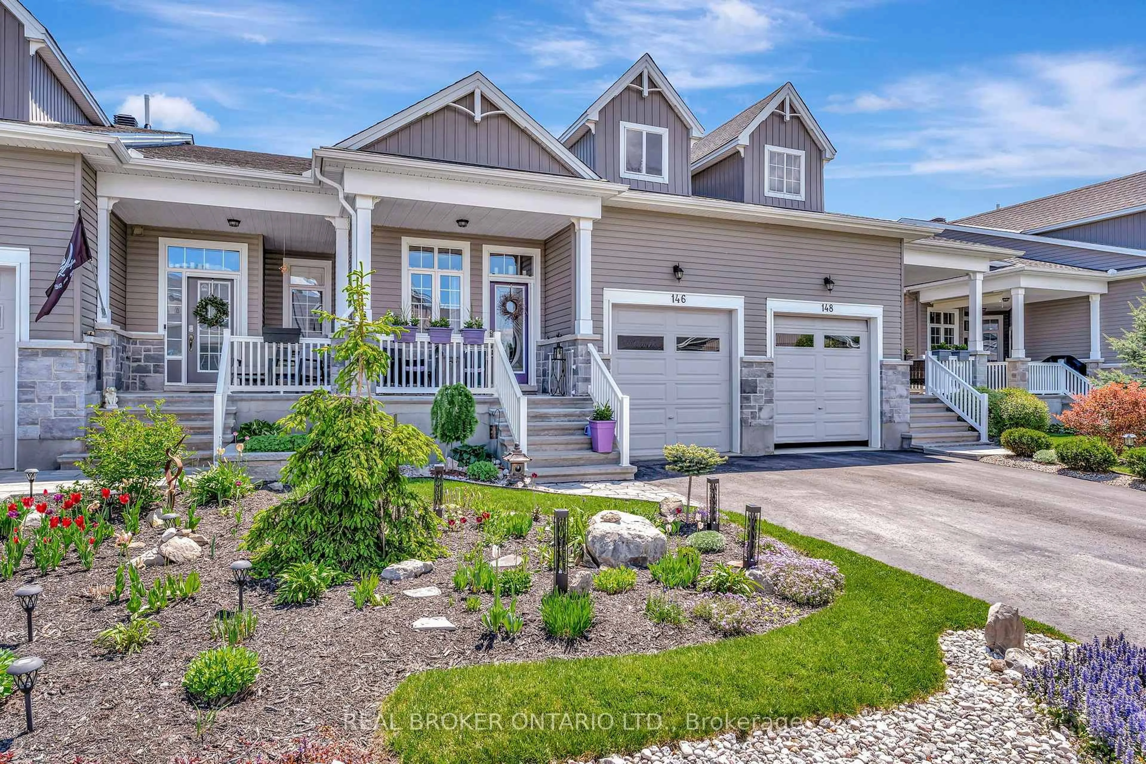 Home with vinyl exterior material, street for 146 Oxford St, North Grenville Ontario K0G 1J0