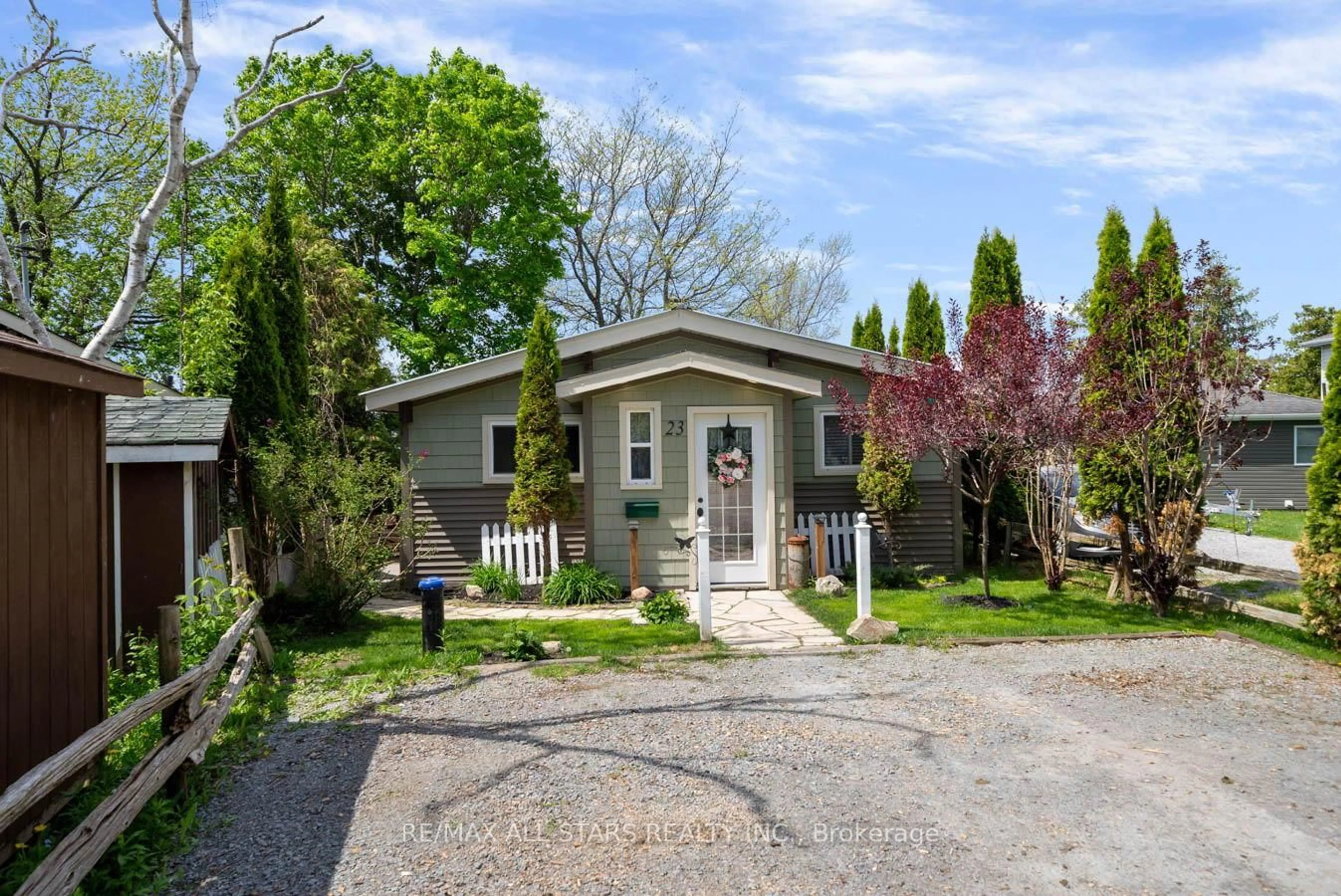 Unknown for 23 Gilson St, Kawartha Lakes Ontario L9L 1B6