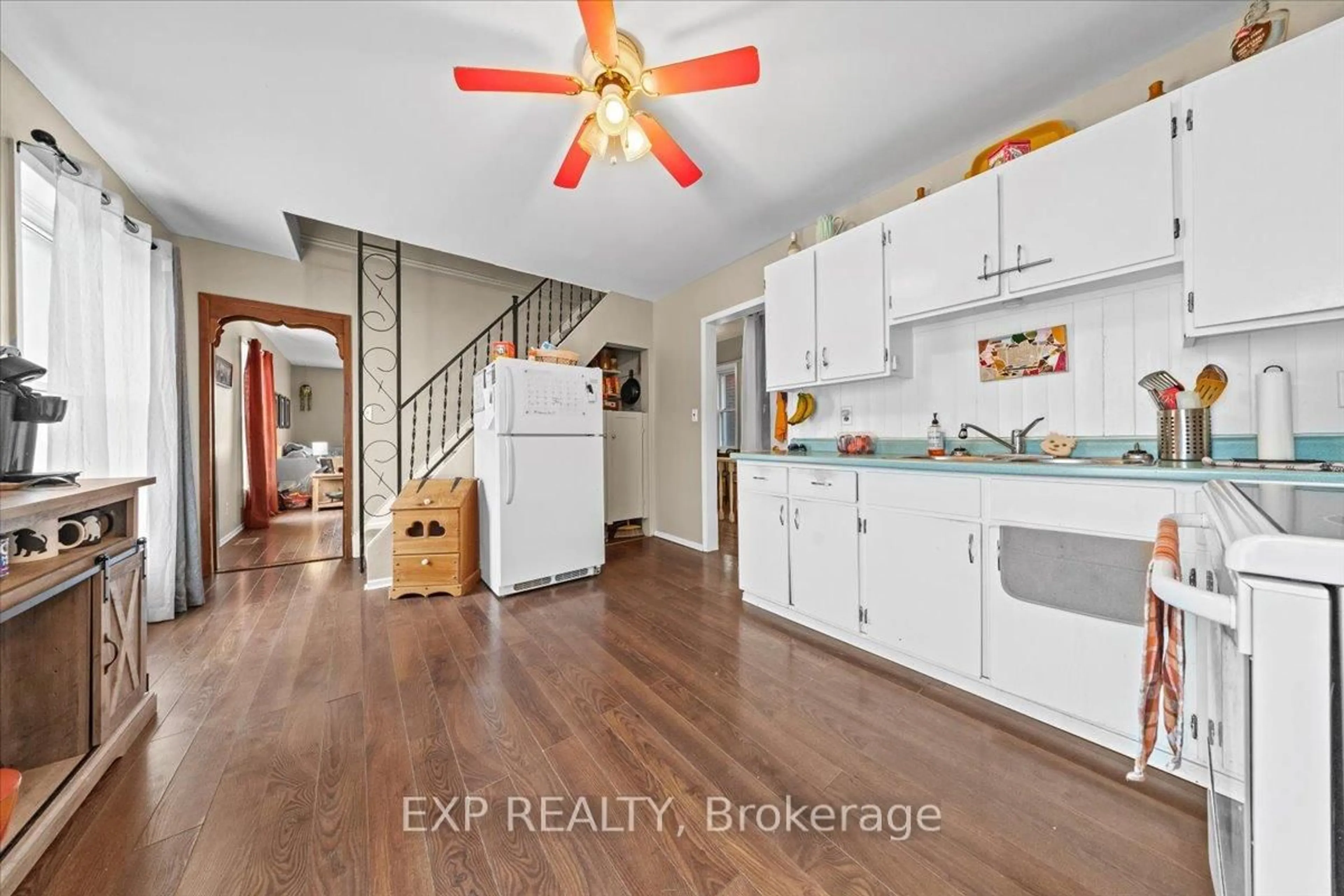 Unknown for 60 Pearl St, Brockville Ontario K6V 1P7