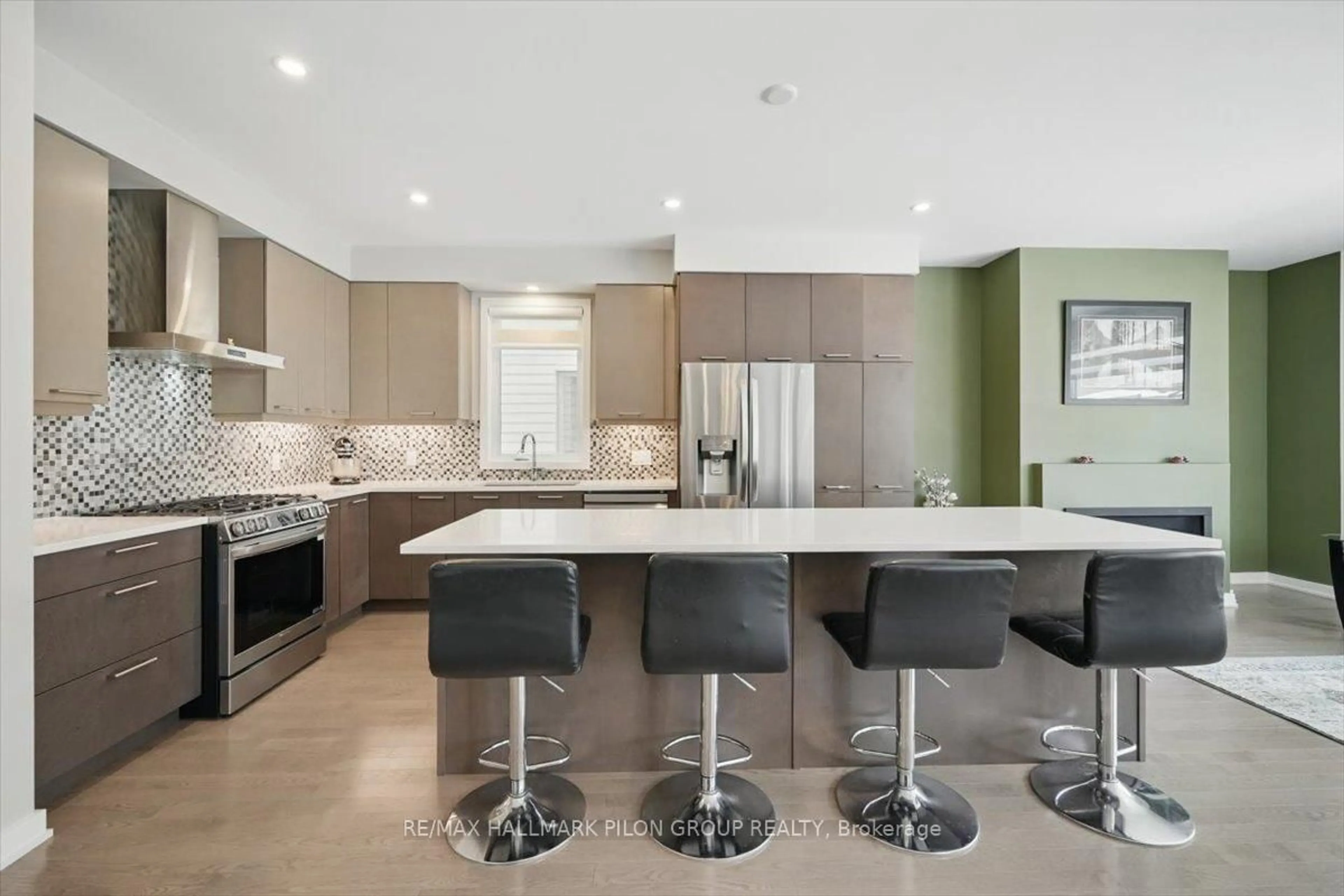 Contemporary kitchen, ceramic/tile floor for 159 Rockmelon St, Ottawa Ontario K1X 0K6
