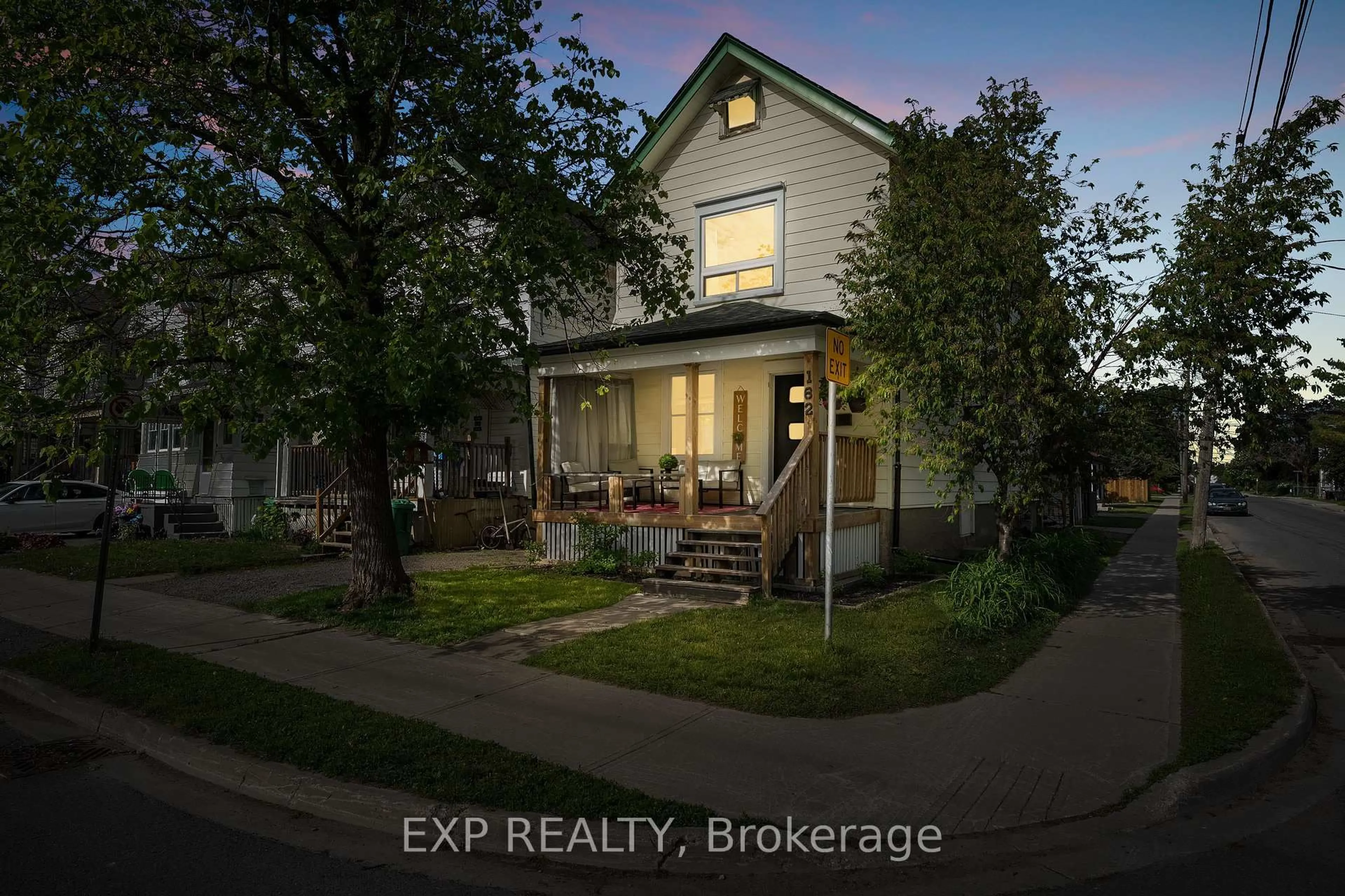 A pic from outside/outdoor area/front of a property/back of a property/a pic from drone, street for 162 Adeline St, Peterborough Central Ontario K9J 5E3