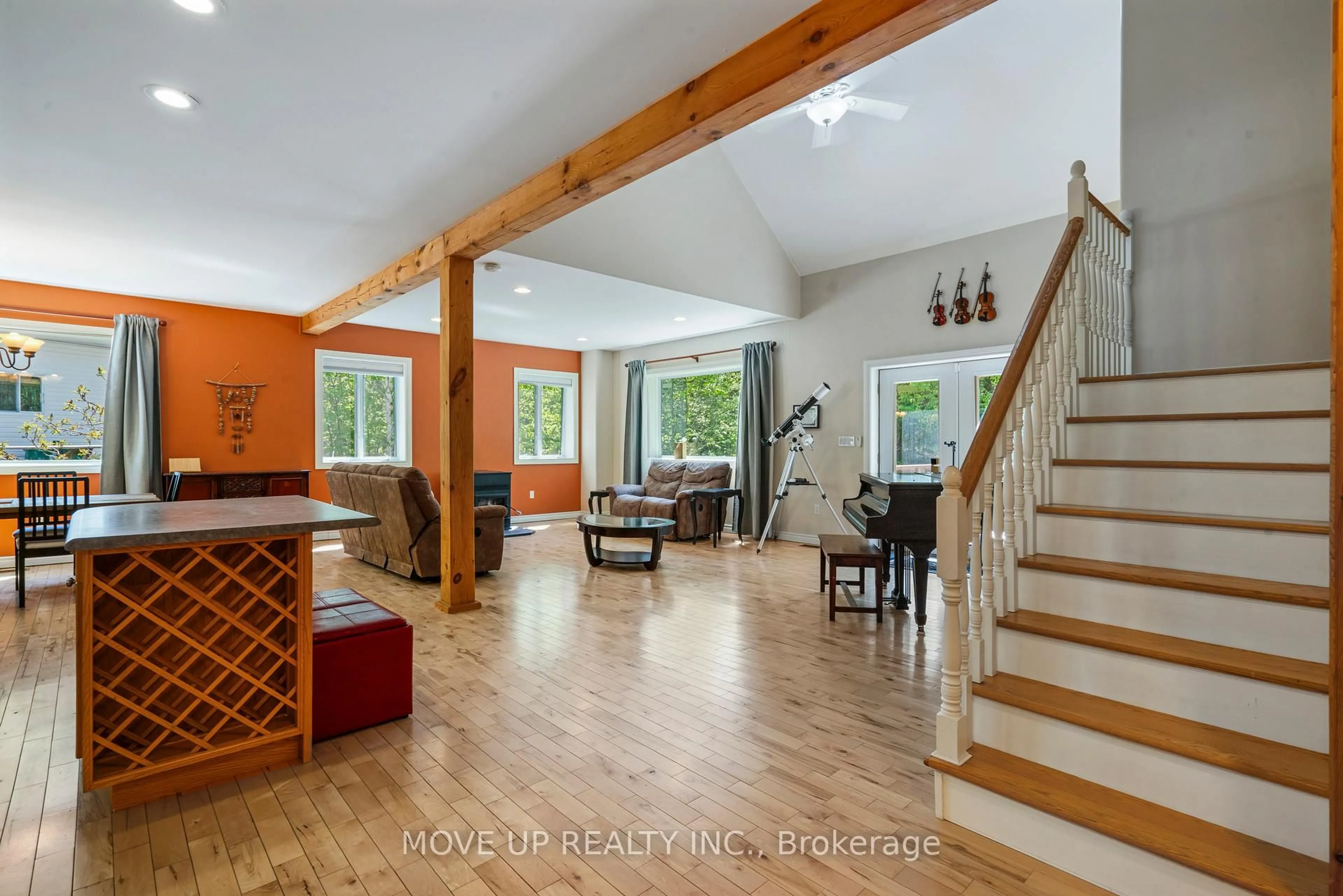 Unknown for 1884 BRUNEL Rd, Huntsville Ontario P1H 2J3