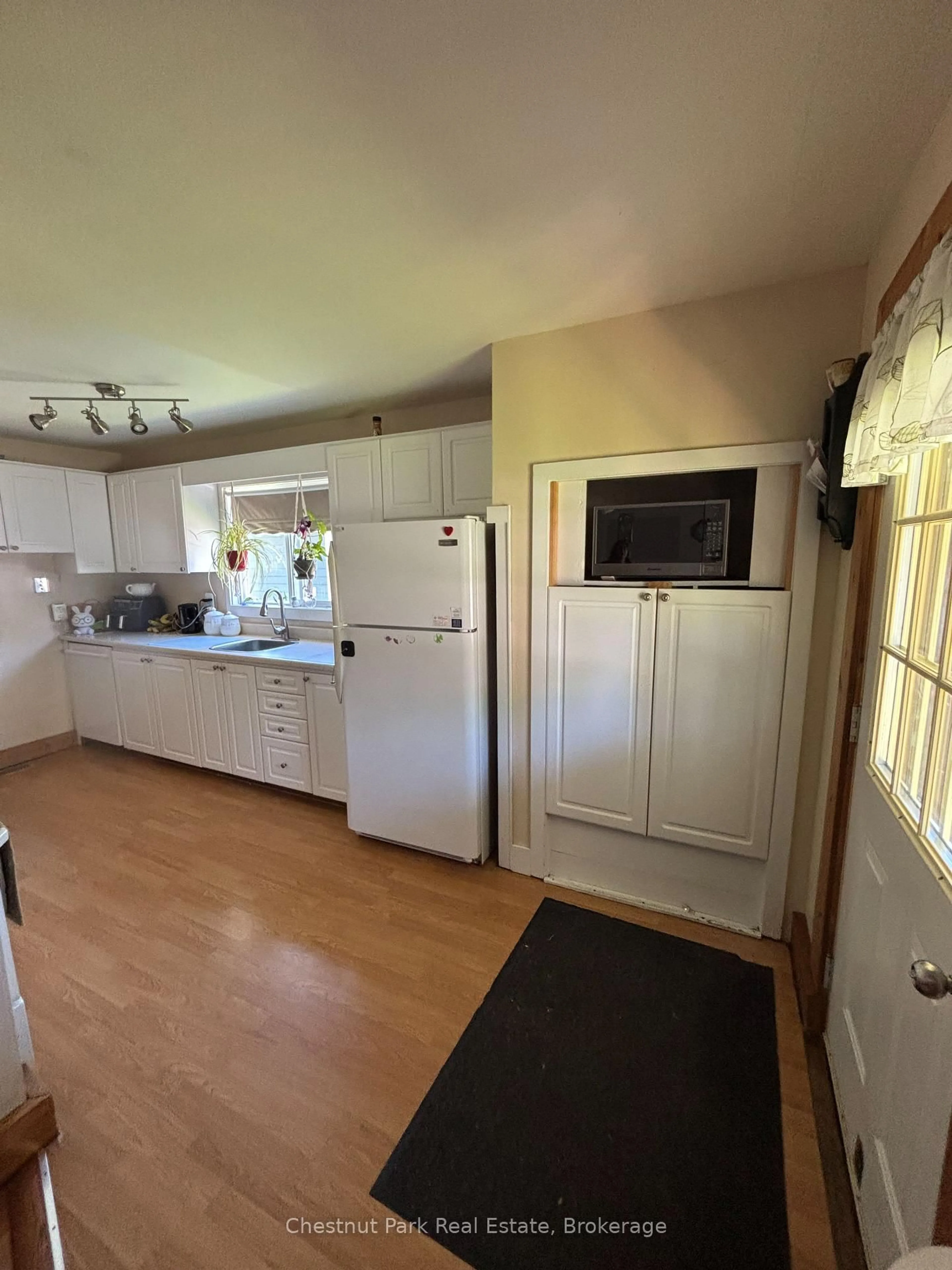 Unknown for 175 Crescent Dr, Gravenhurst Ontario P1P 1L4