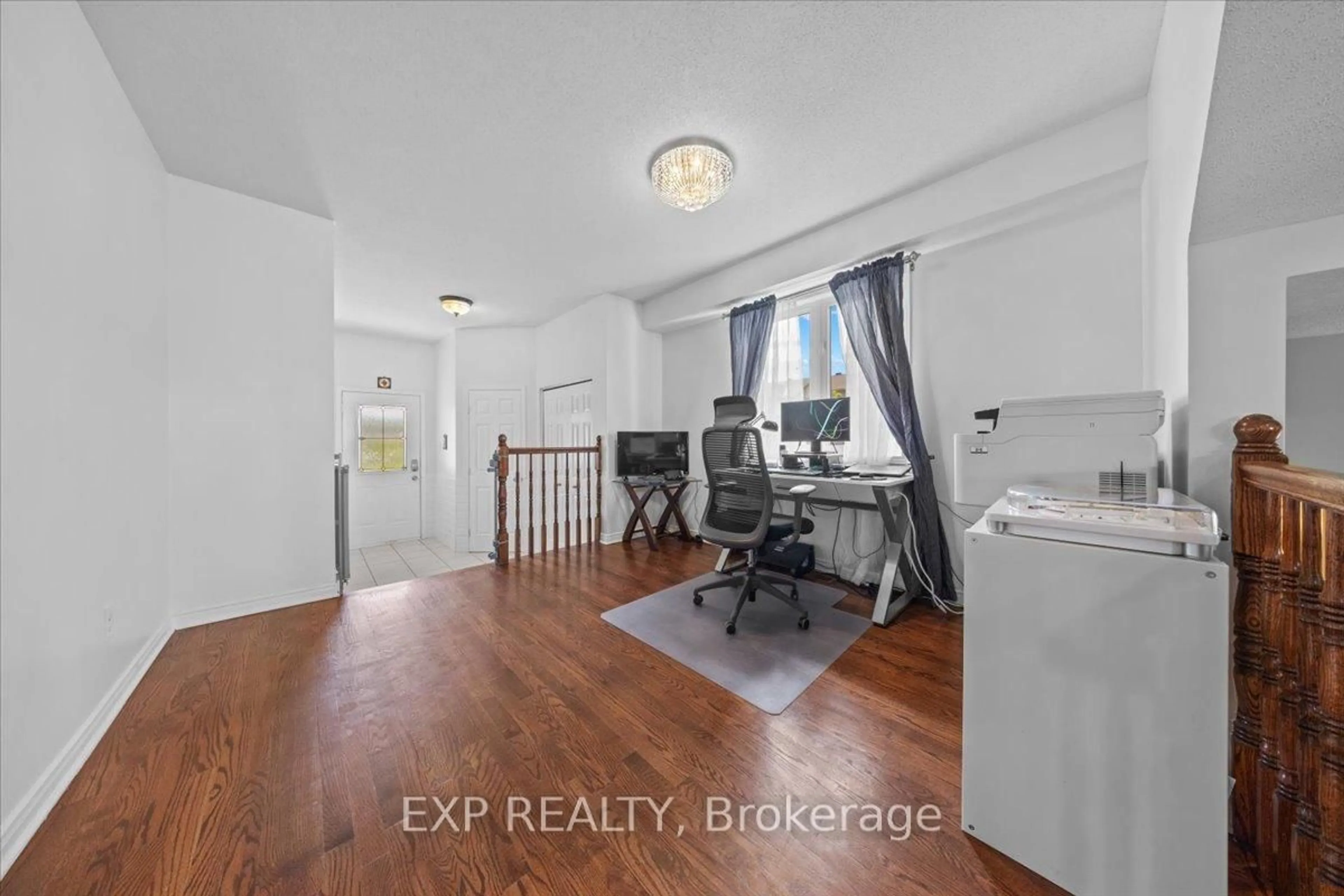 A pic of a room for 254 Arrita St, Ottawa Ontario K2S 0J3