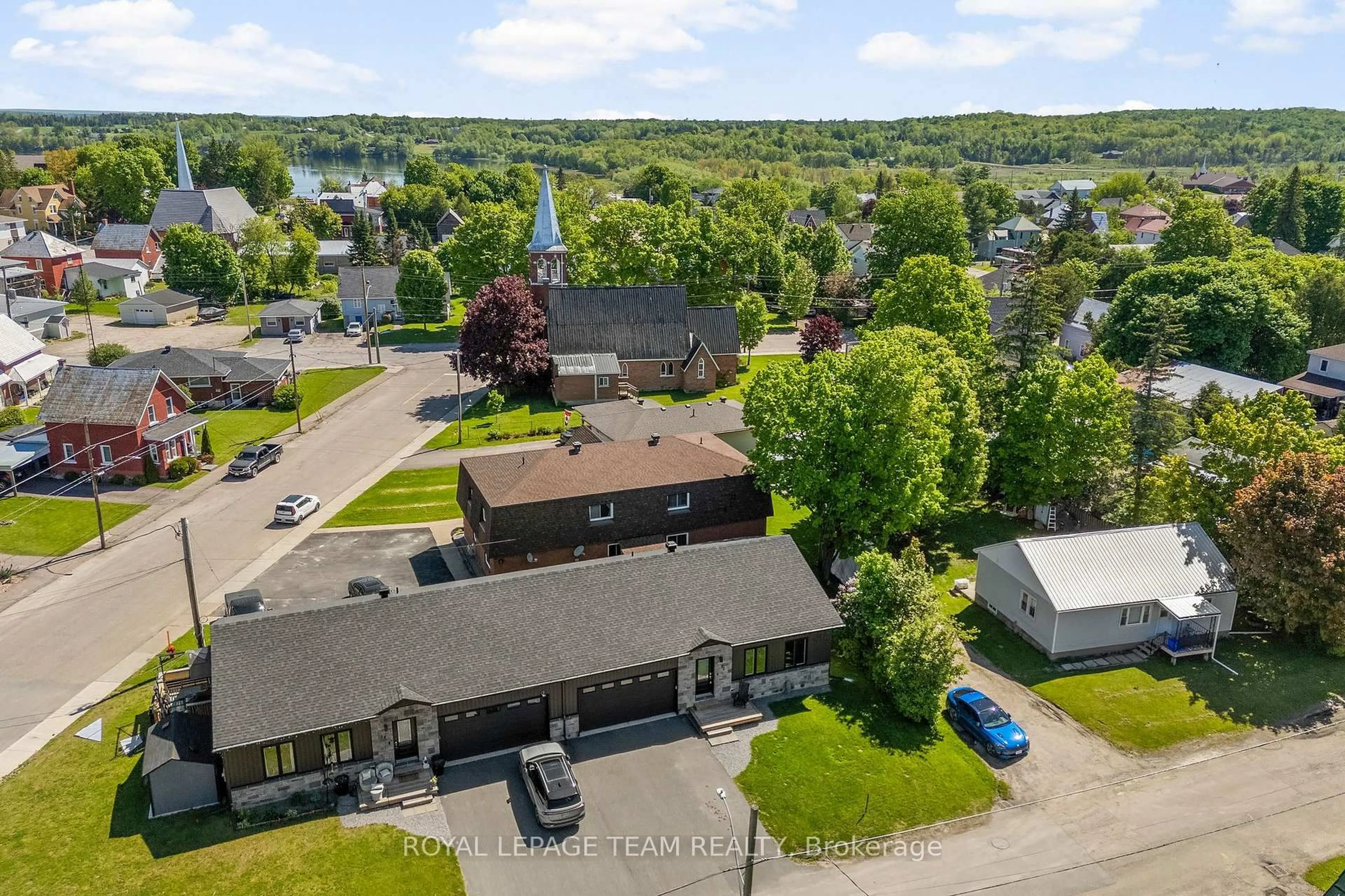 A pic from outside/outdoor area/front of a property/back of a property/a pic from drone, mountain view for 12 Simpson St, Cobden Ontario K0J 1K0