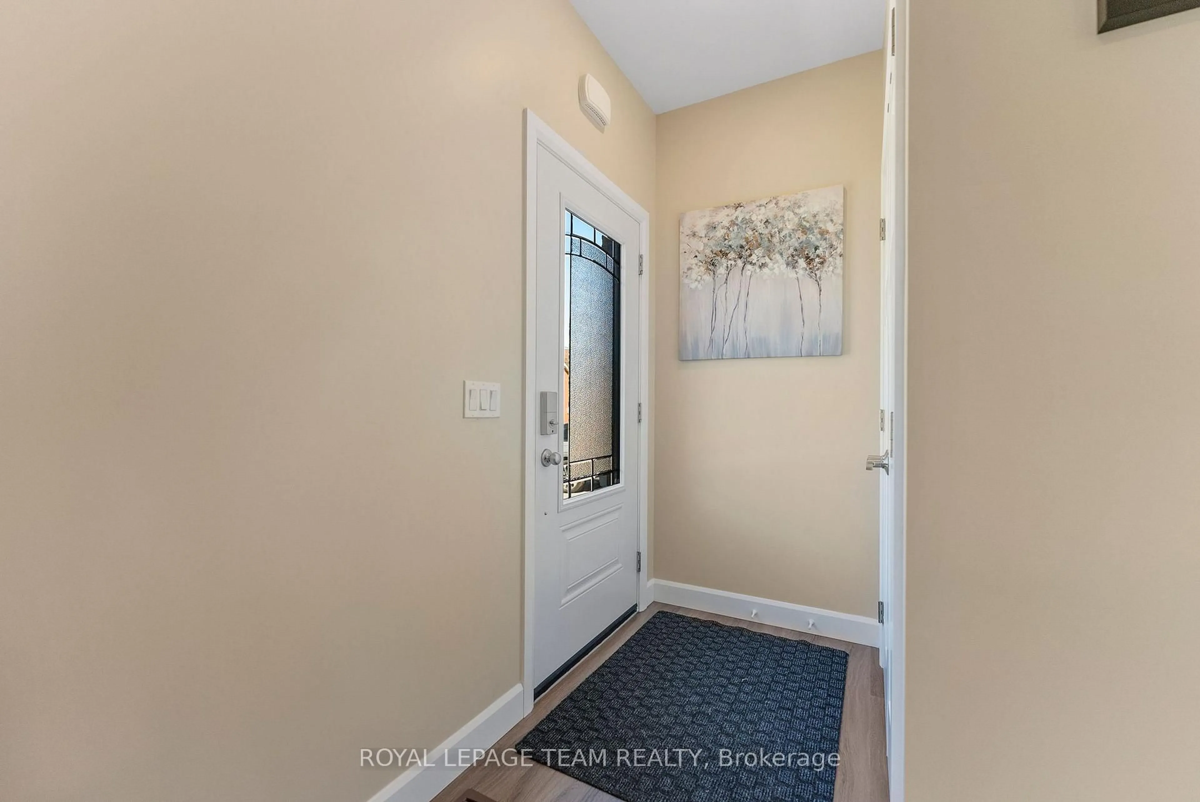 Indoor entryway for 12 Simpson St, Cobden Ontario K0J 1K0