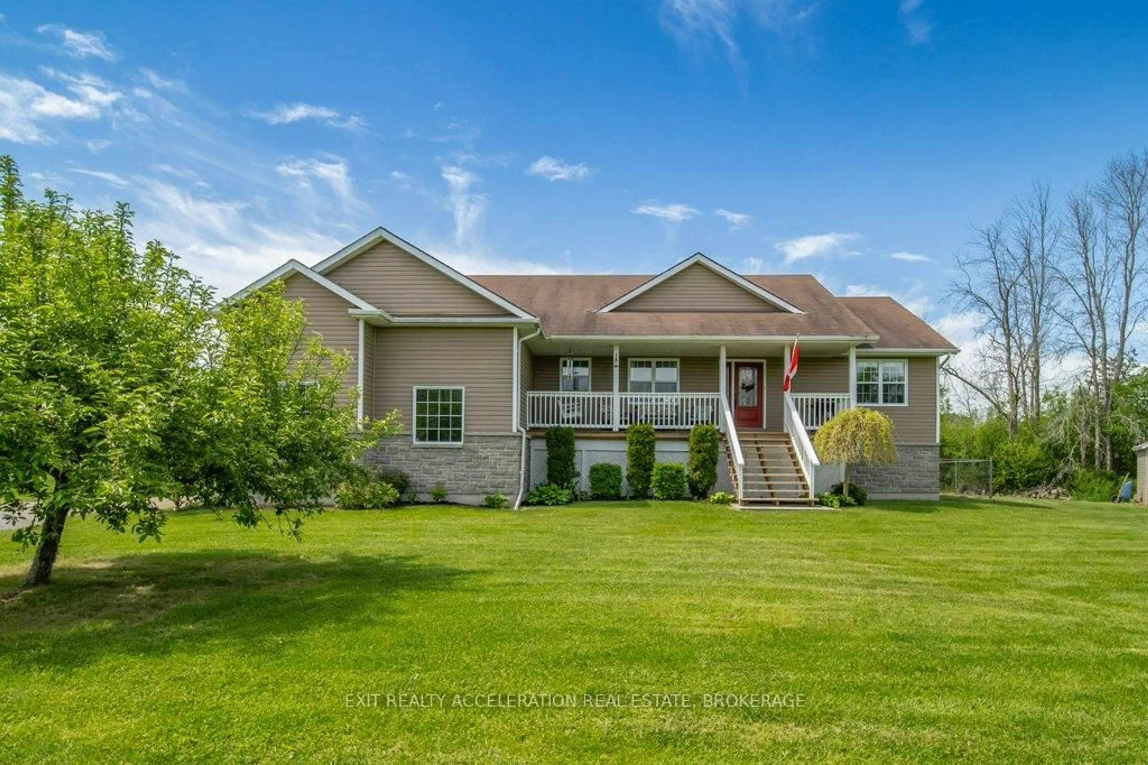 Home with vinyl exterior material, water/lake/river/ocean view for 405 Brennan Rd, Belleville Ontario K8N 4Z6