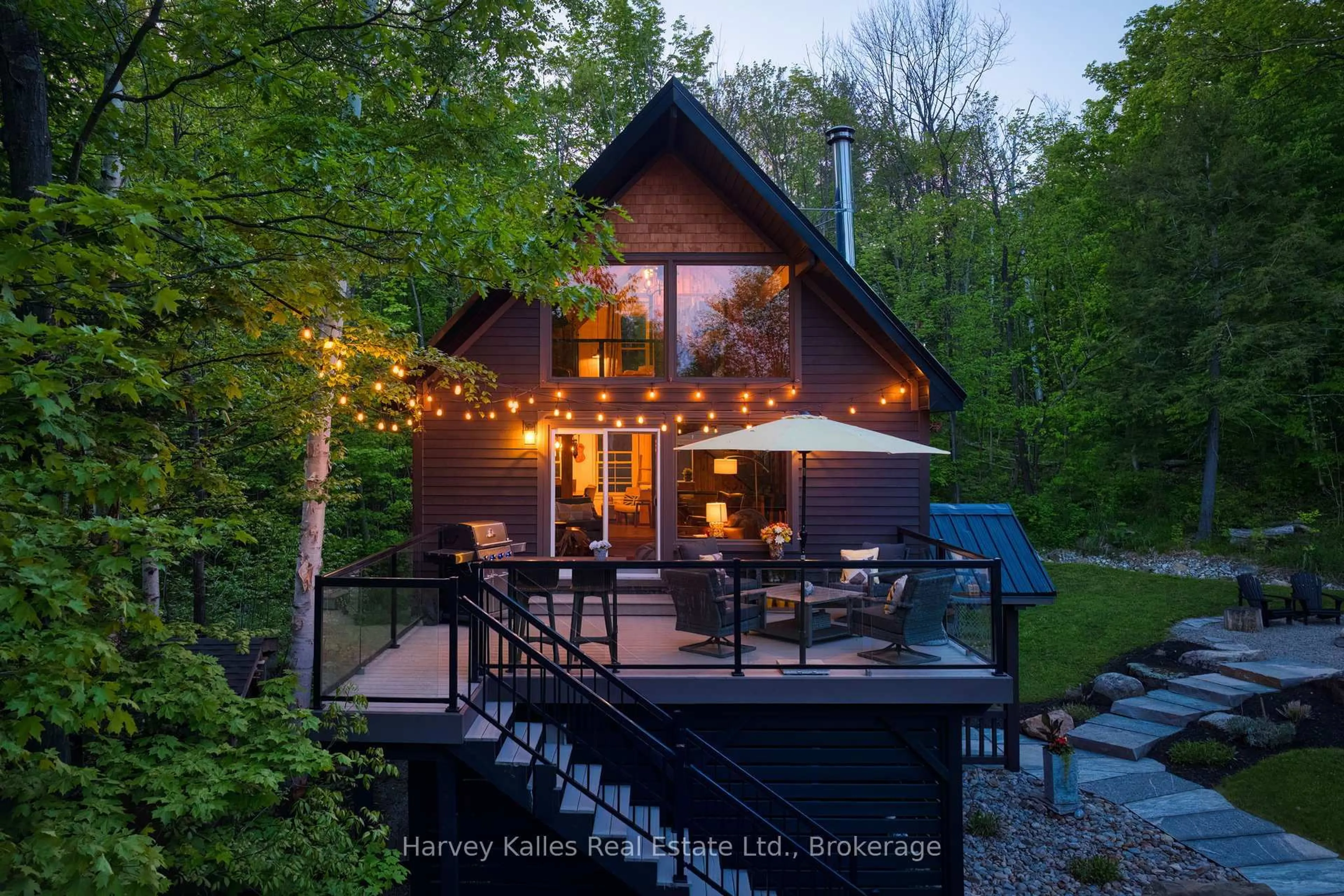 Patio, unknown for 157 Chalet Cres, Huntsville Ontario P1H 1A8