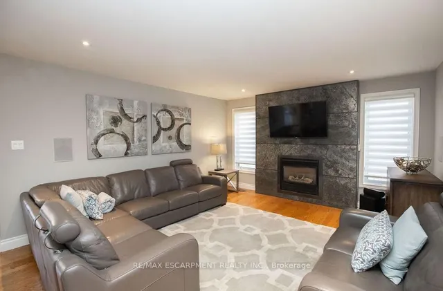 Additional property image - 10 Shadeland Cres