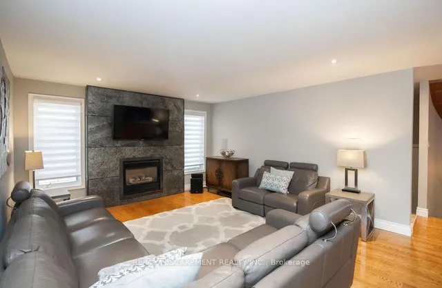 Additional property image - 10 Shadeland Cres