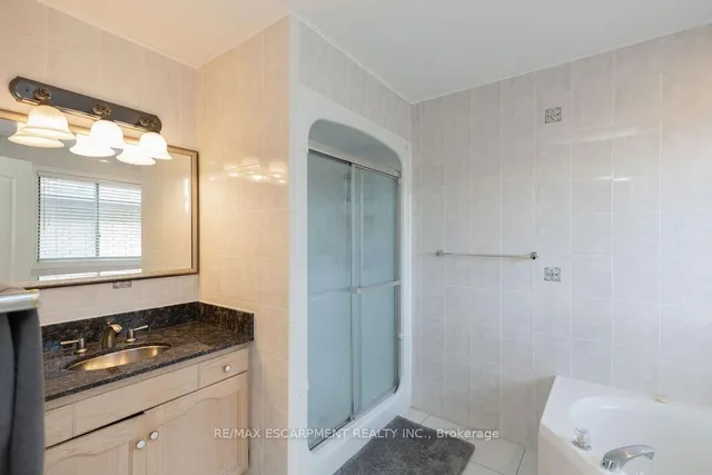 Additional property image - 10 Shadeland Cres