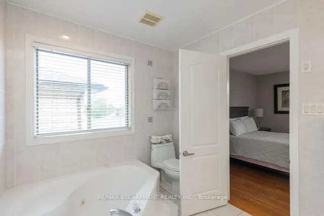 Additional property image - 10 Shadeland Cres