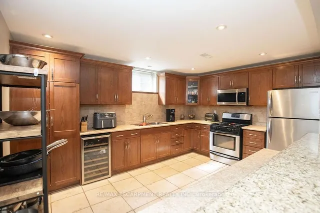 Additional property image - 10 Shadeland Cres