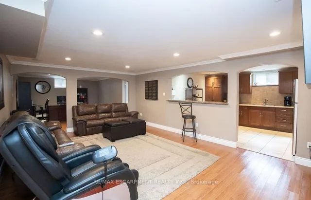 Additional property image - 10 Shadeland Cres
