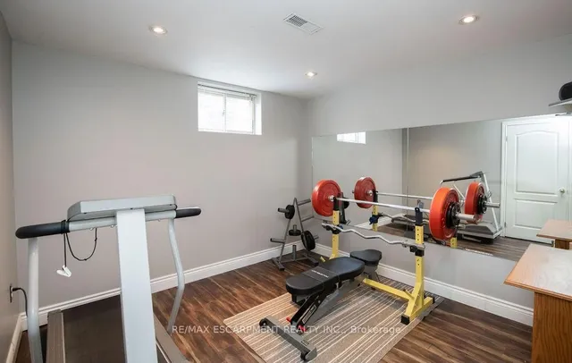 Additional property image - 10 Shadeland Cres