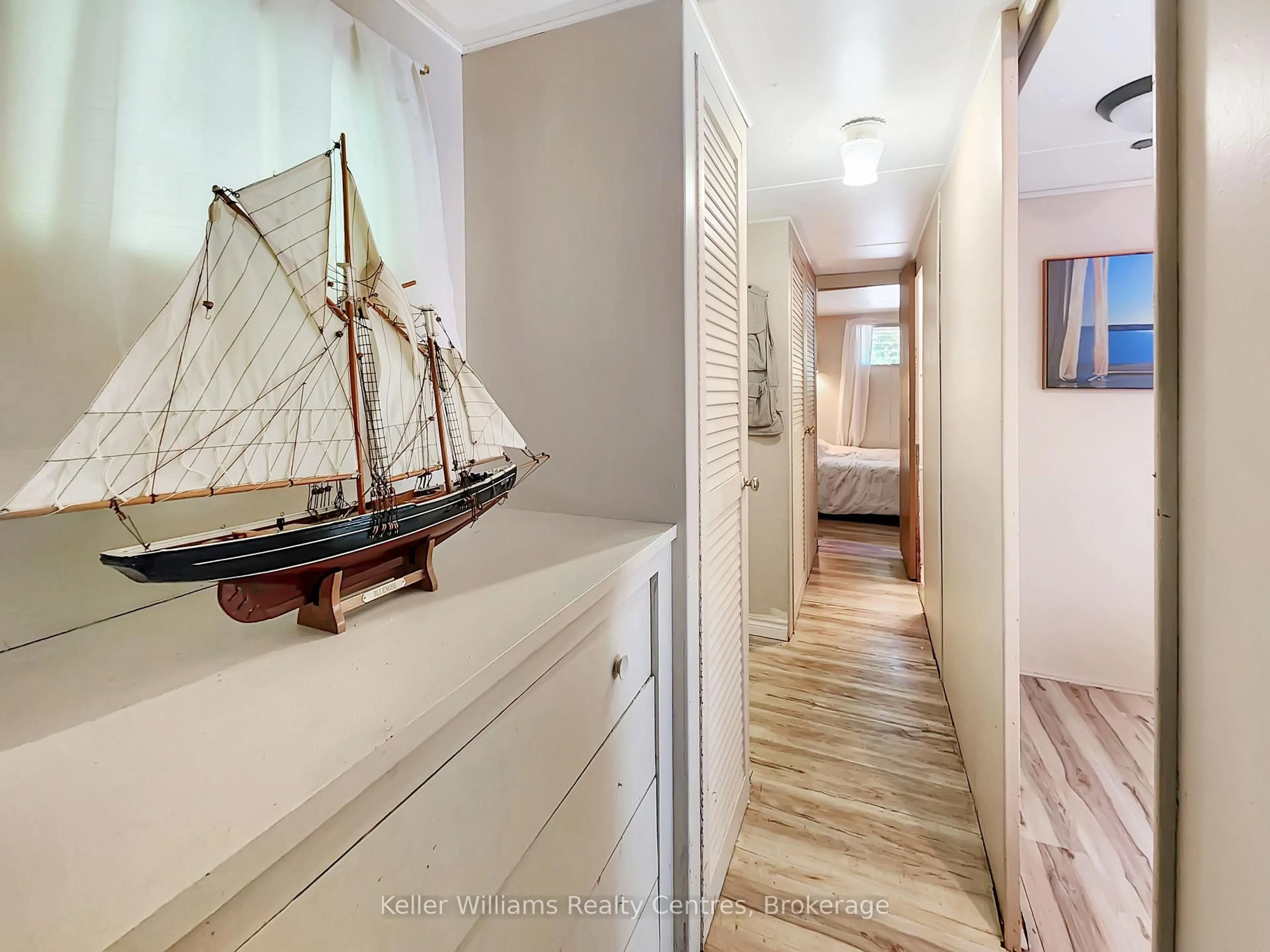 Indoor entryway for 353 BRUCE ROAD 13, Native Leased Lands Ontario N0H 2L0