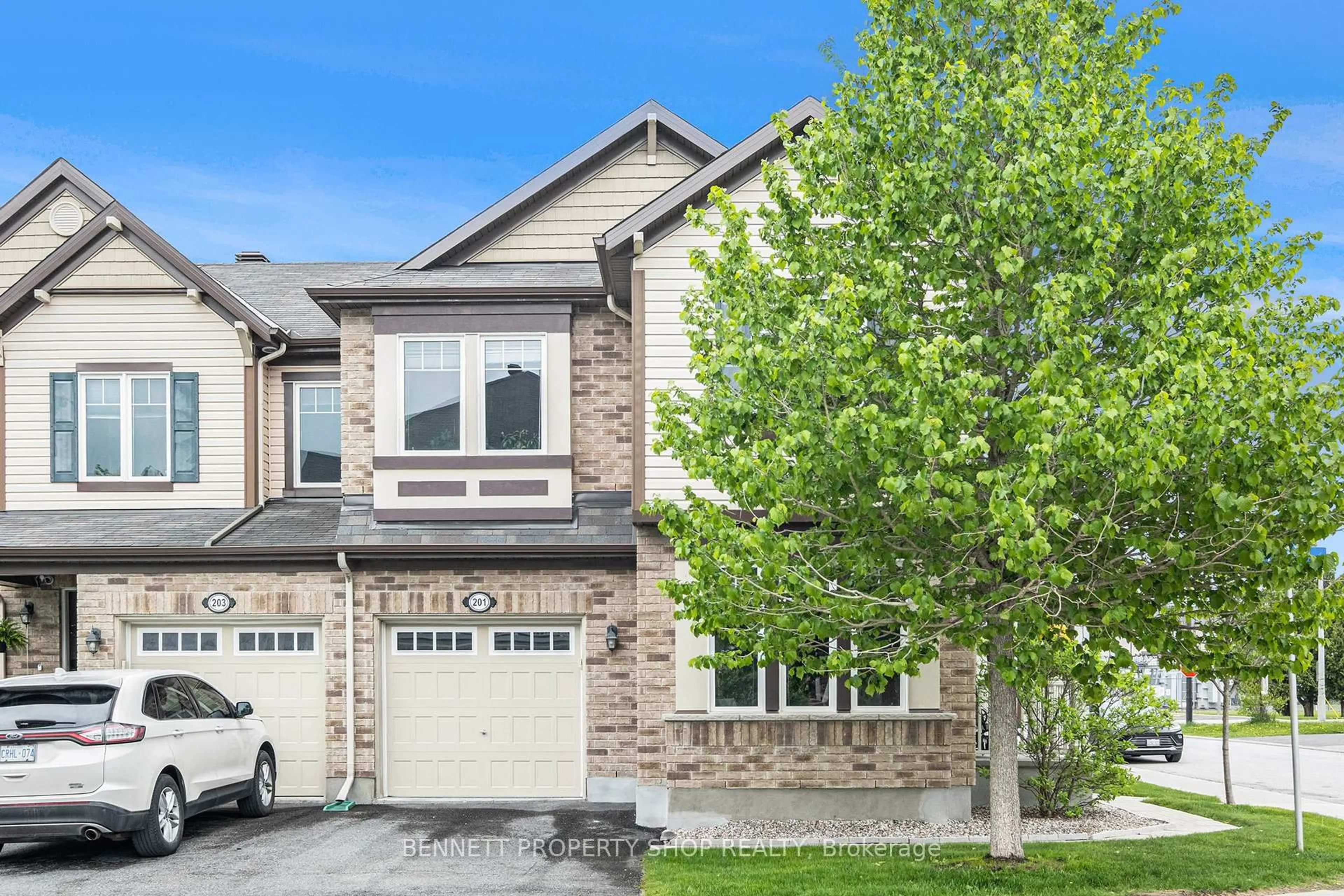 Home with brick exterior material, street for 201 Cayman Rd, Stittsville Ontario K2S 0N9
