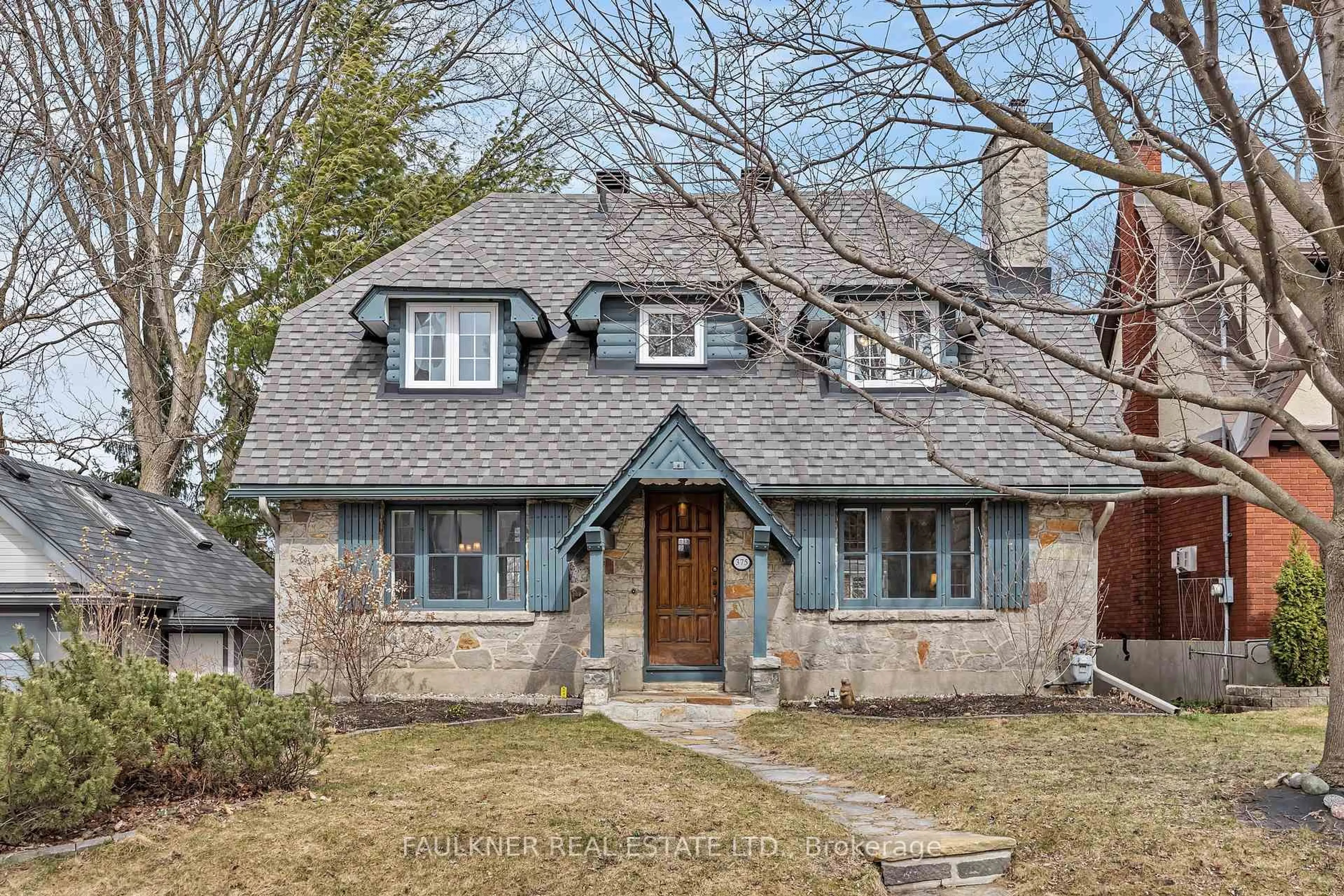Home with brick exterior material, street for 375 Hamilton Ave, Ottawa Ontario K1Y 1C8