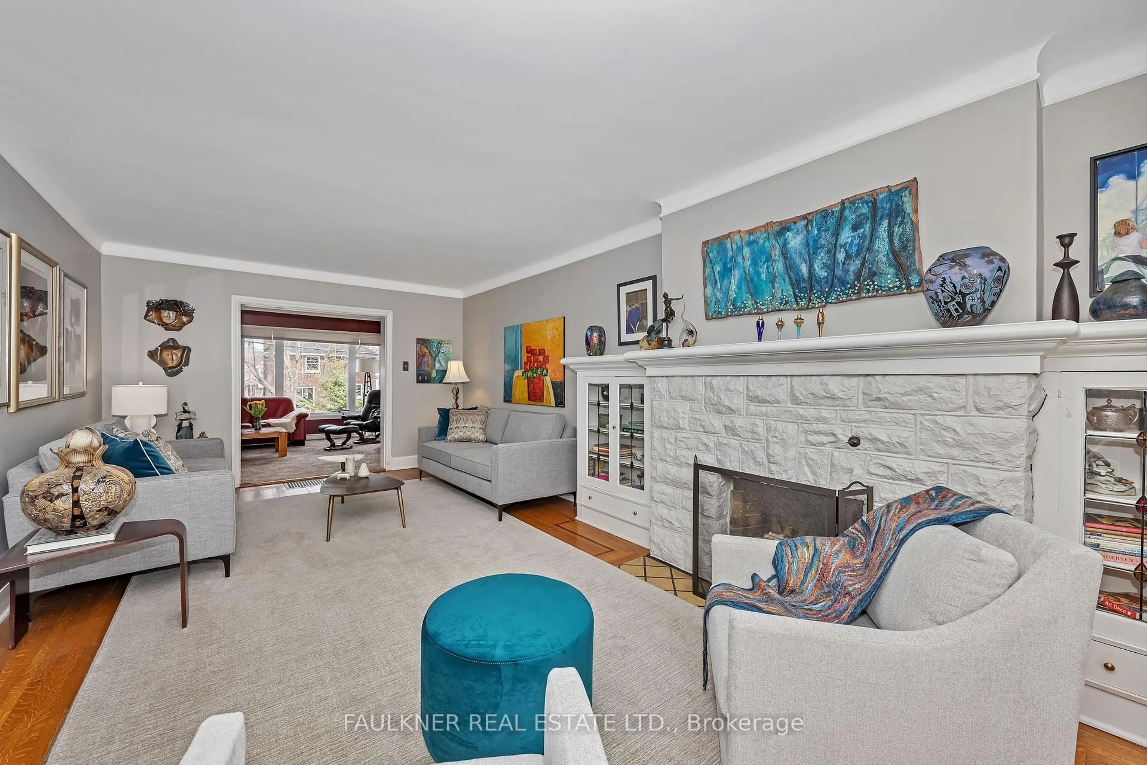 Living room with furniture, unknown for 375 Hamilton Ave, Ottawa Ontario K1Y 1C8