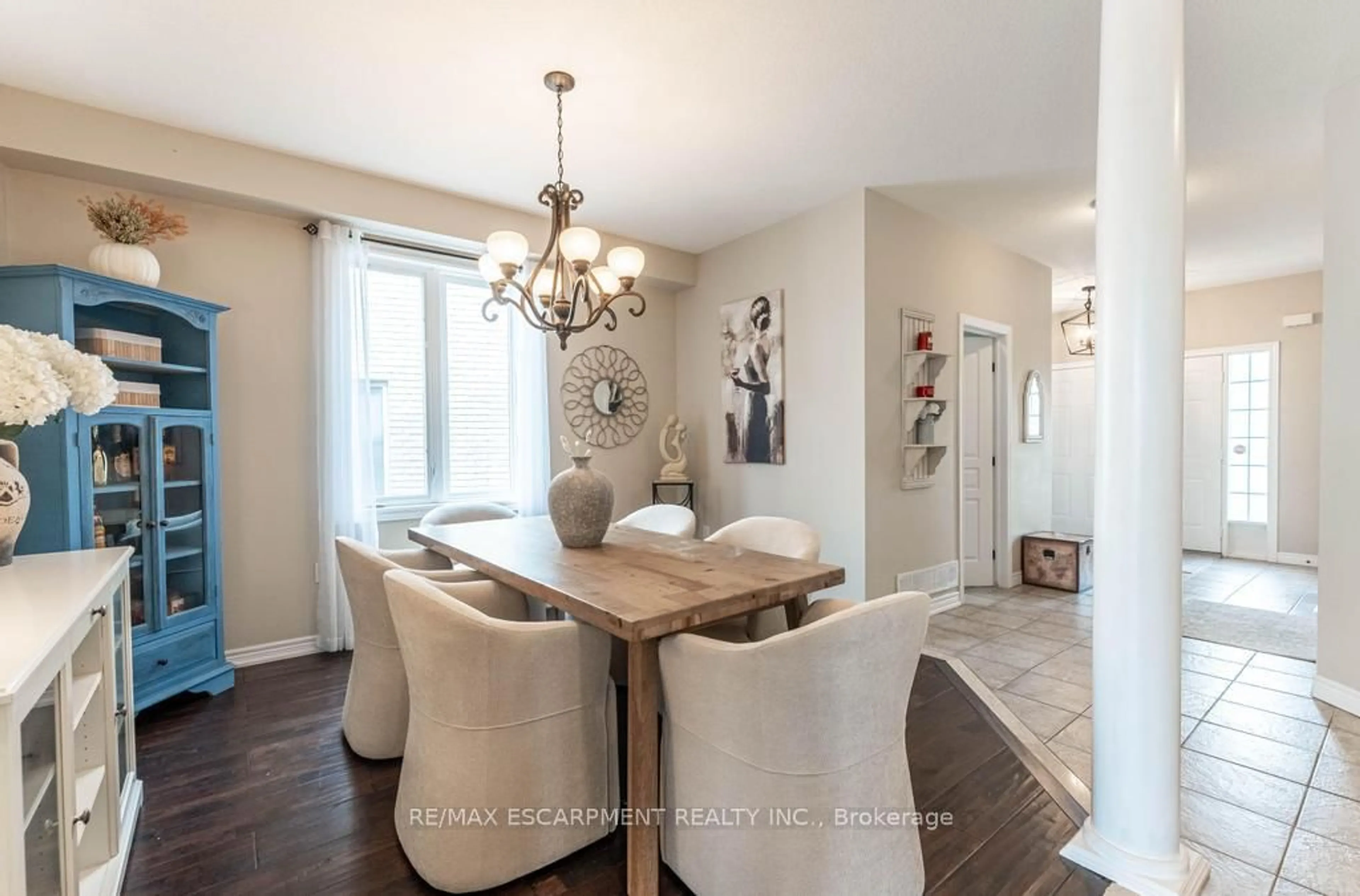 Dining room, unknown for 127 Garinger Cres, Hamilton Ontario L0R 1C0