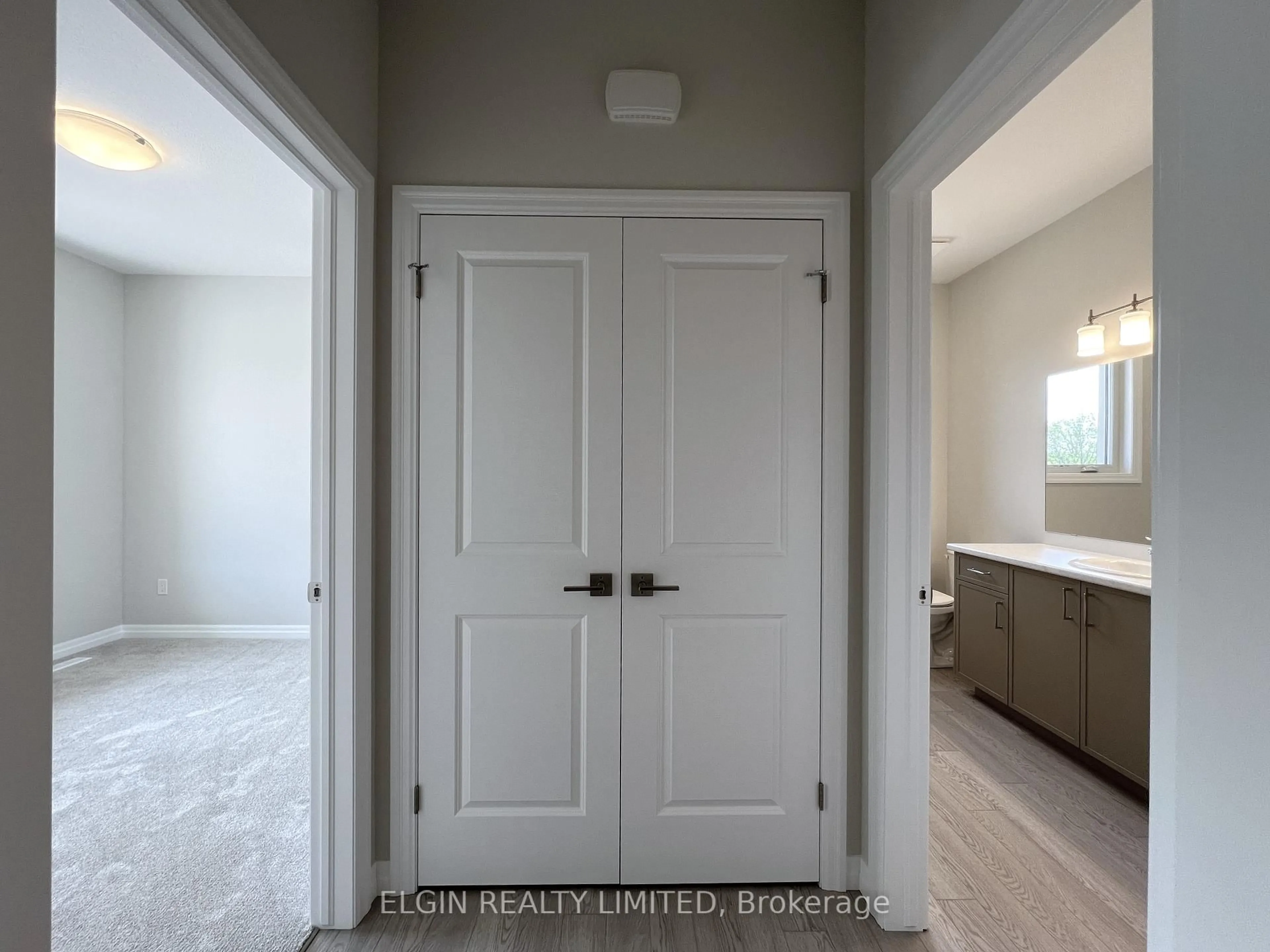 Indoor entryway for 33 Hemlock Cres, Aylmer Ontario N5H 0C1
