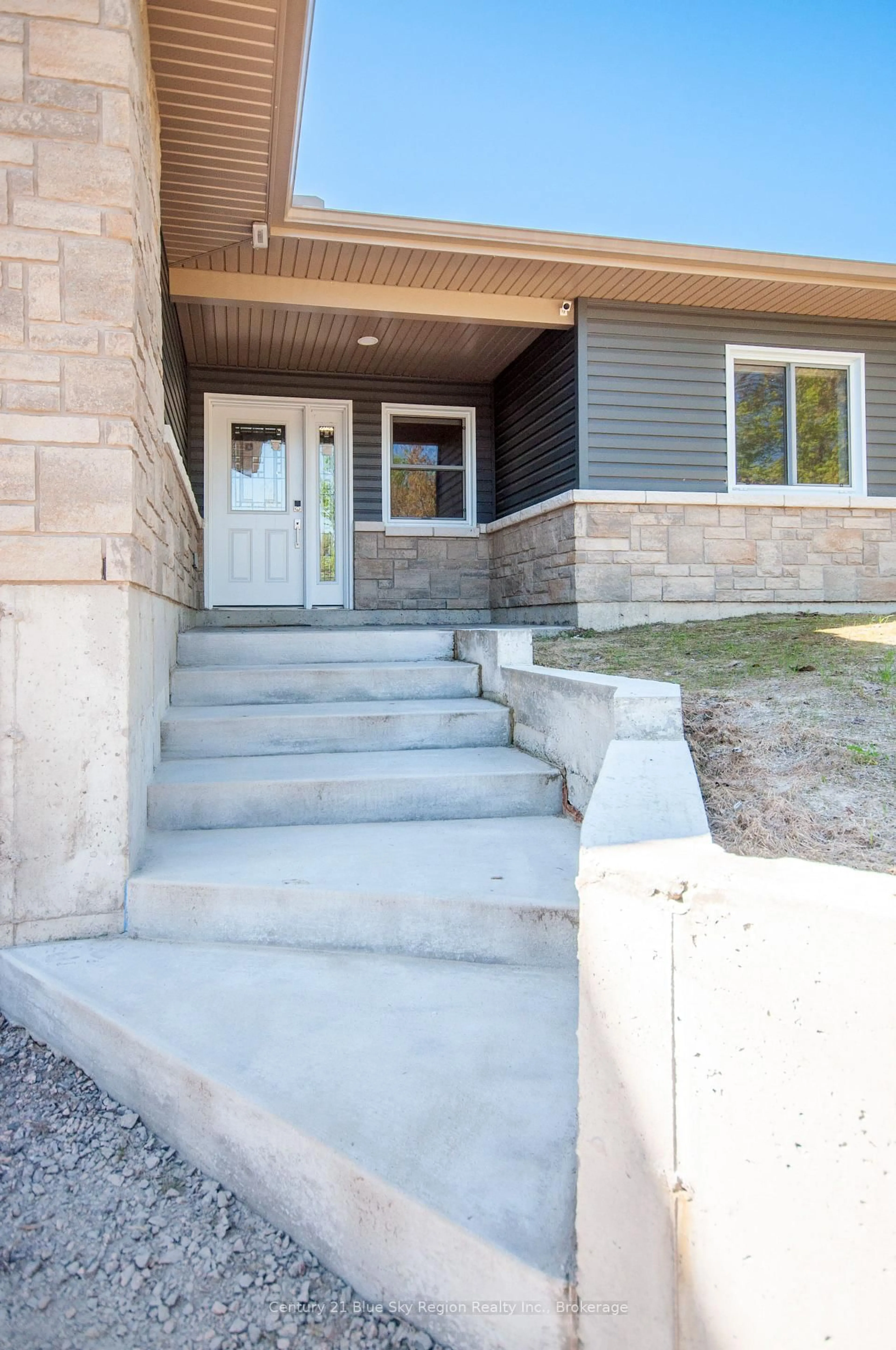 Home with brick exterior material, street for 858 Macpherson Dr, East Ferris Ontario P0H 1K0