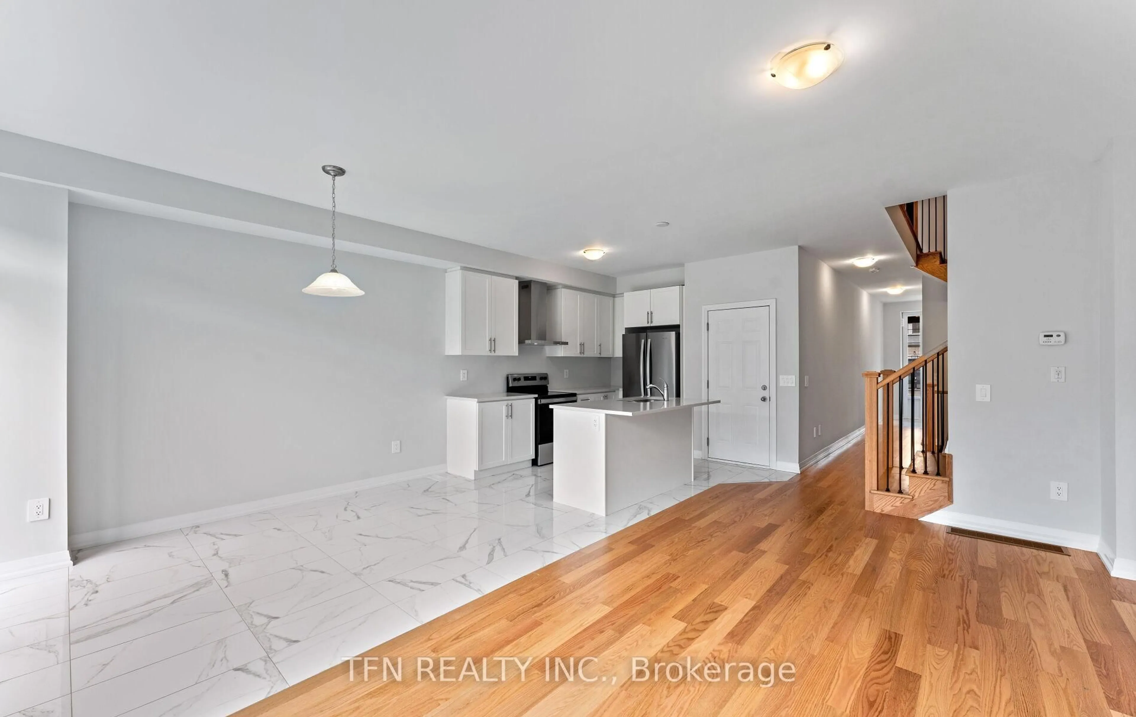 Open concept kitchen, unknown for 15 Keenan St, Kawartha Lakes Ontario K9V 6C2