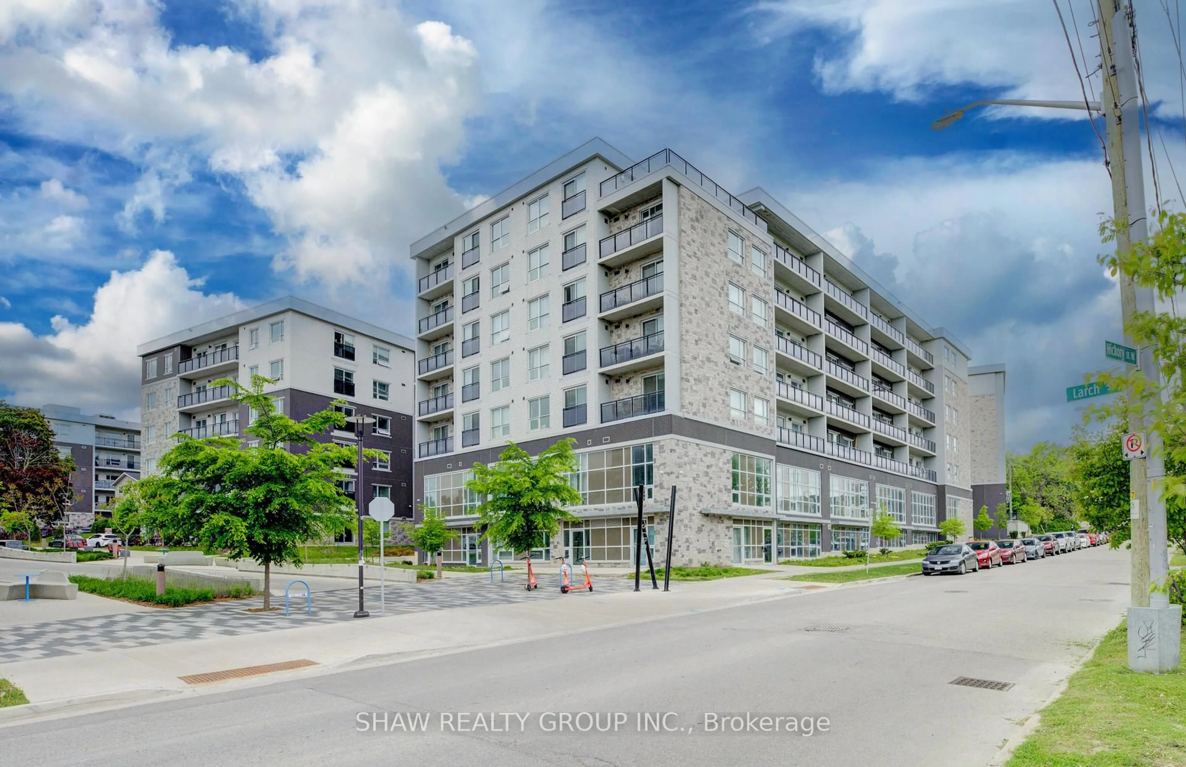 Unknown for 275 Larch St #105, Waterloo Ontario N2L 3R2