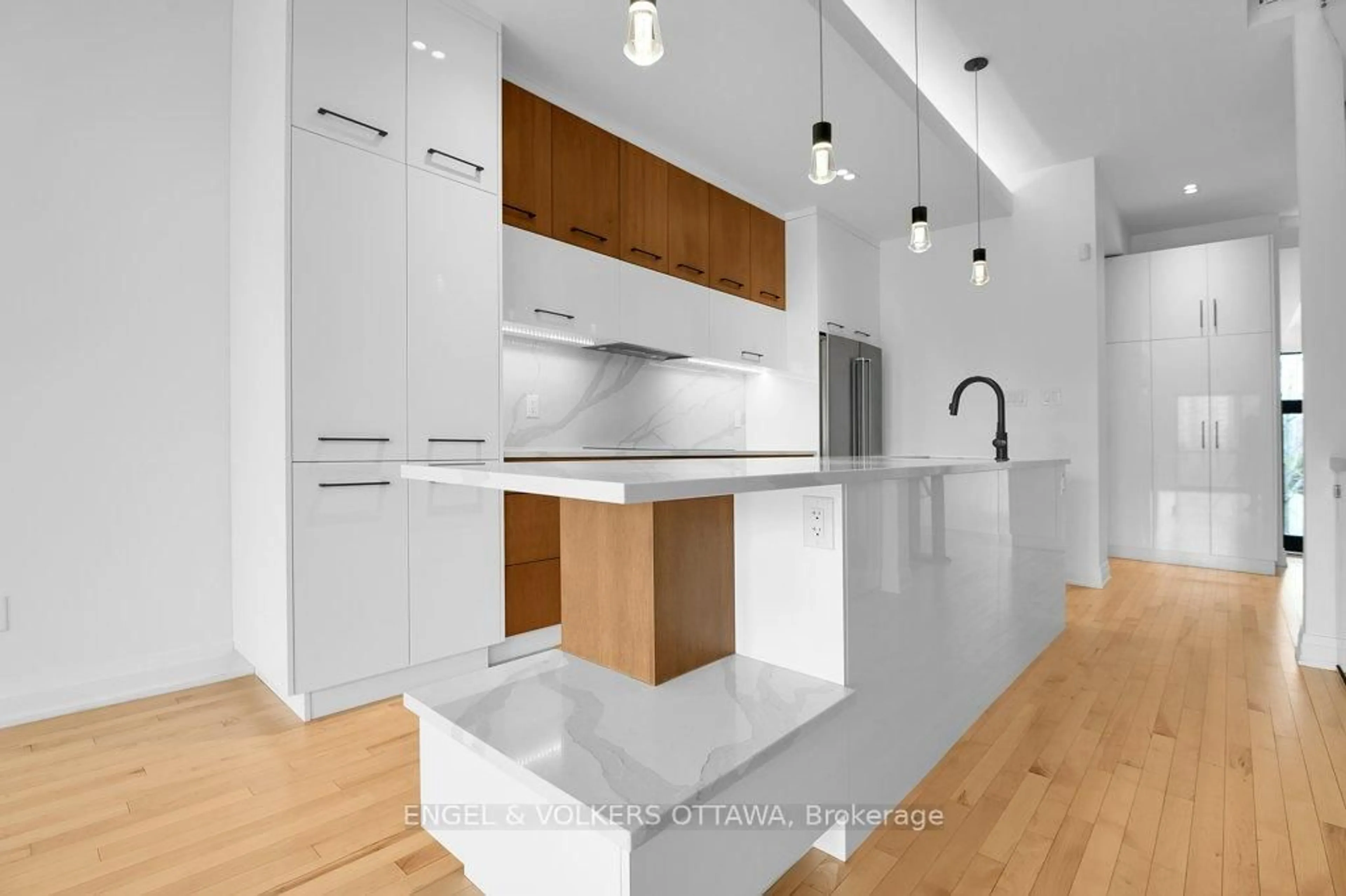 Contemporary kitchen, unknown for 101 Wurtemburg St, Ottawa Ontario K1N 8L9