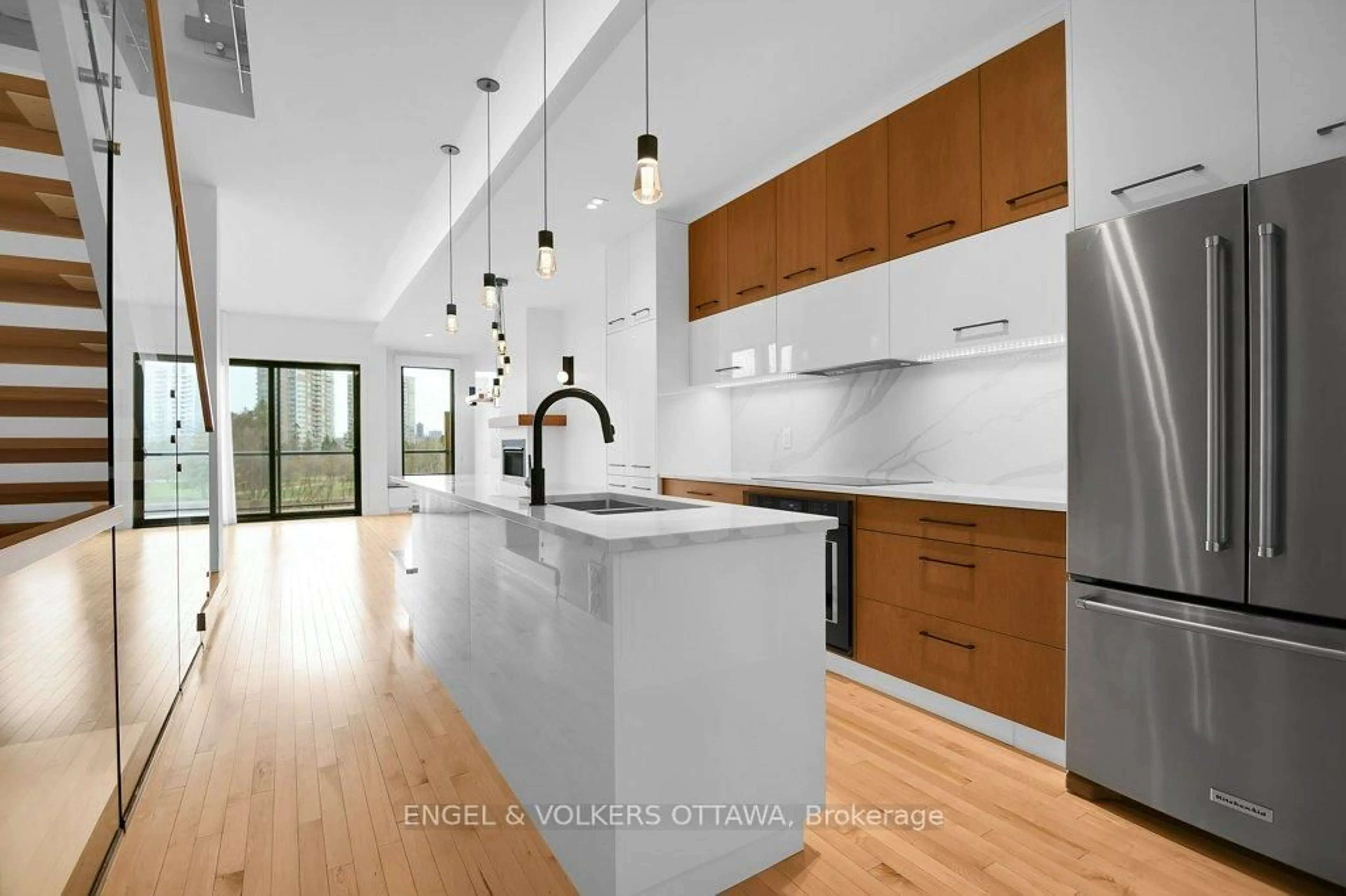 Open concept kitchen, unknown for 101 Wurtemburg St, Ottawa Ontario K1N 8L9