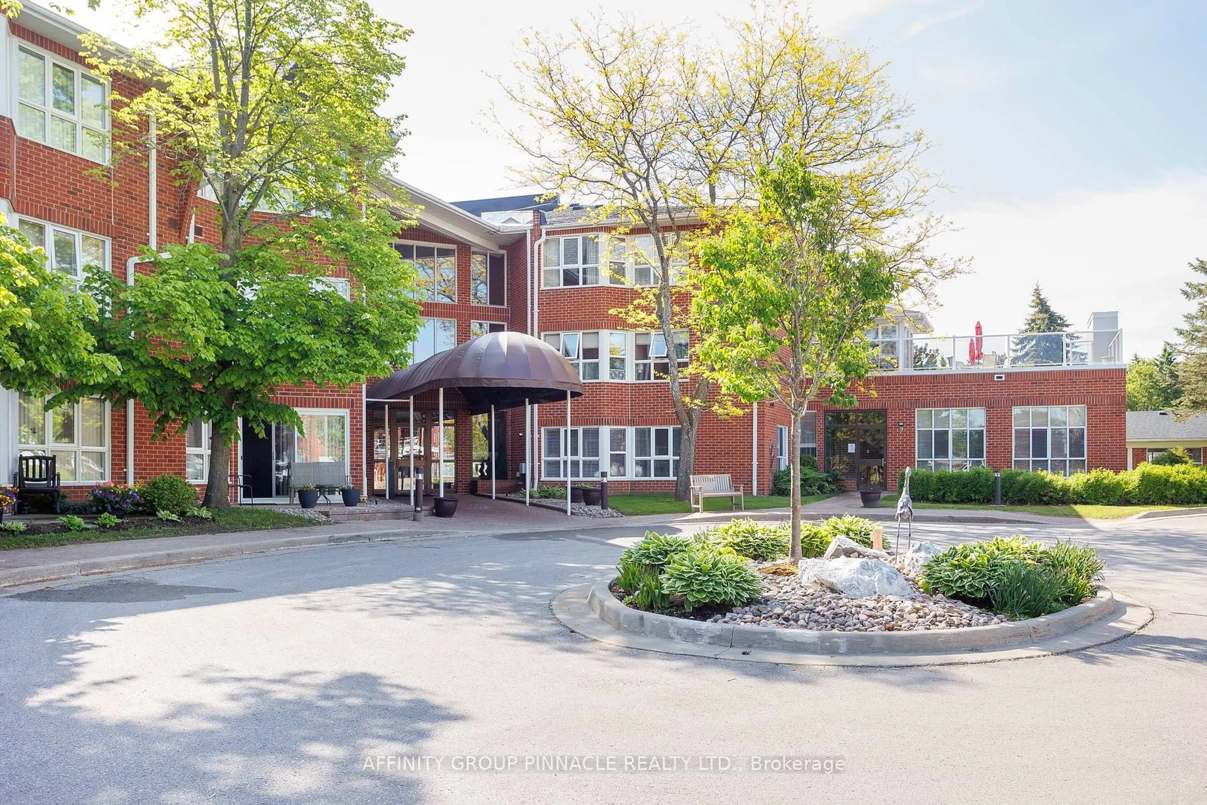 Unknown for 4 Heritage Way #203, Kawartha Lakes Ontario K9V 5Z2