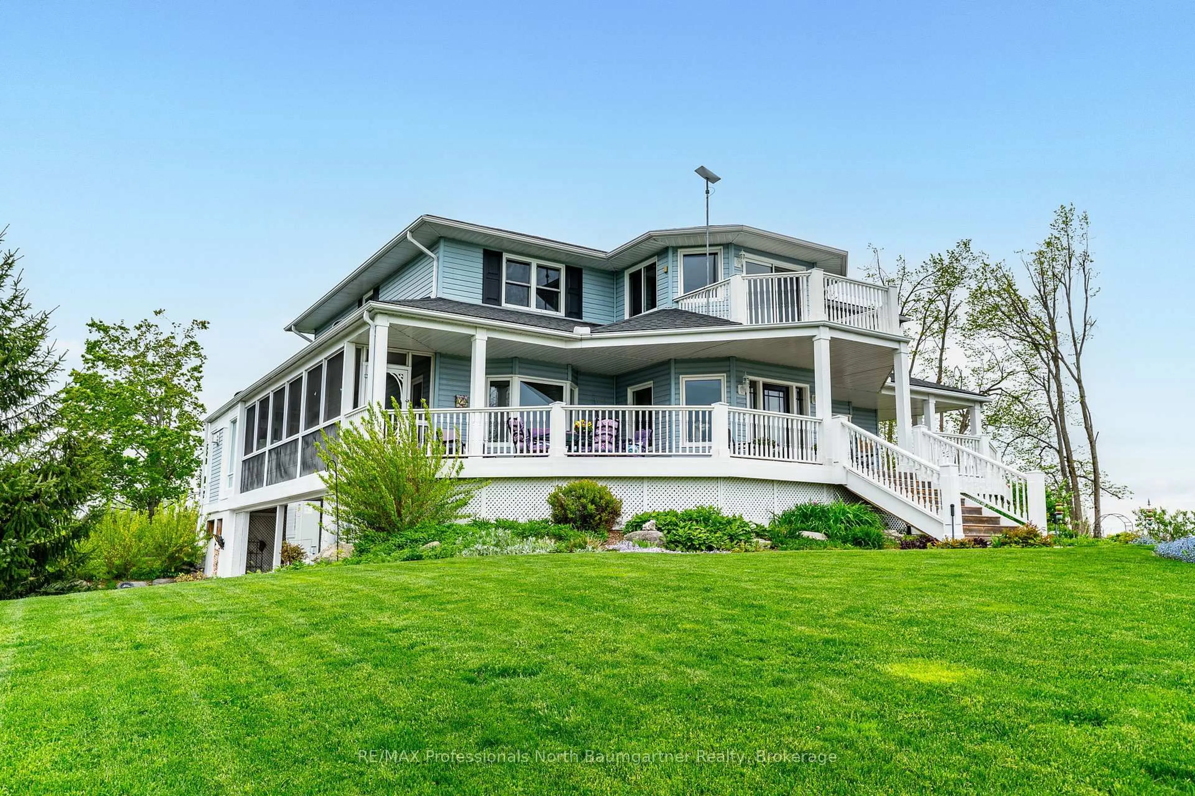 Home with vinyl exterior material, water/lake/river/ocean view for 451 Fairbairn Rd, Kawartha Lakes Ontario K0M 1A0