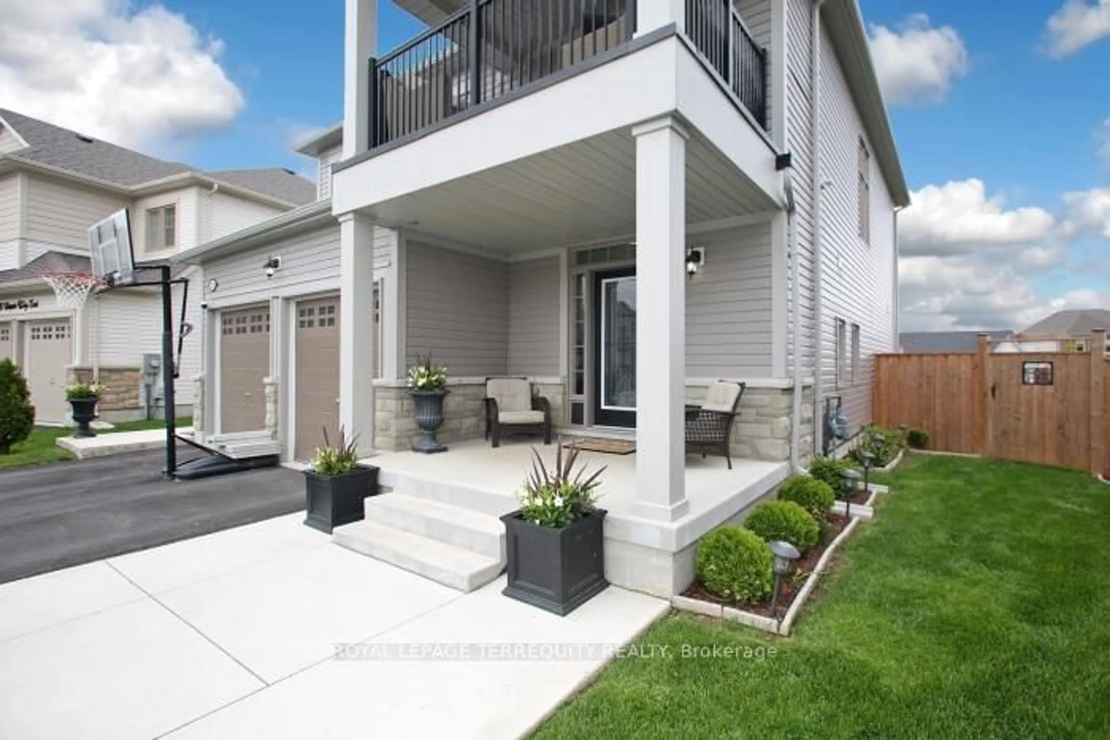 Patio, street for 220 Harpin Way, Centre Wellington Ontario N1M 0H1