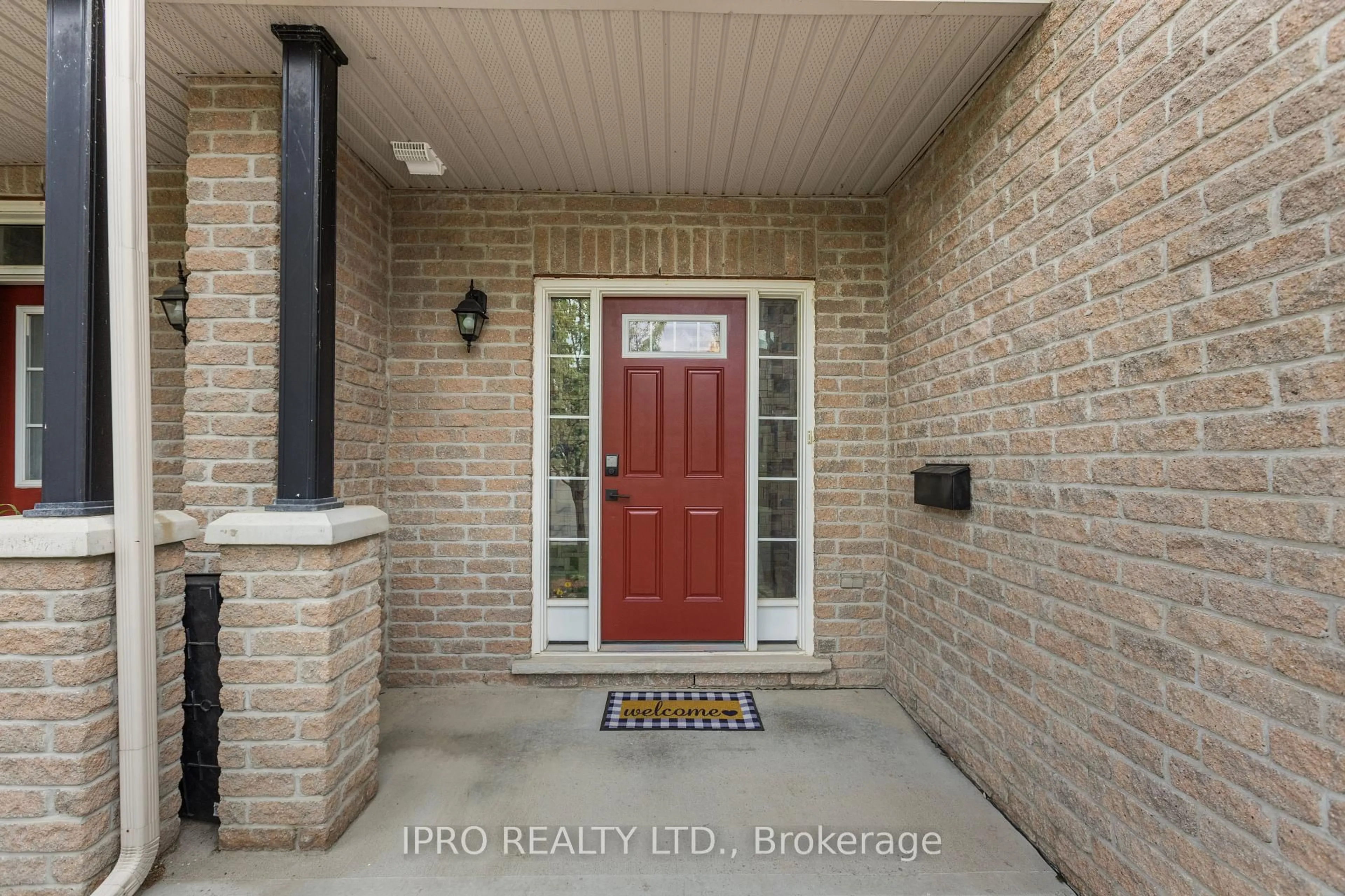 Indoor entryway for 105 Pinnacle Dr #Unit 62, Kitchener Ontario N2P 1B8