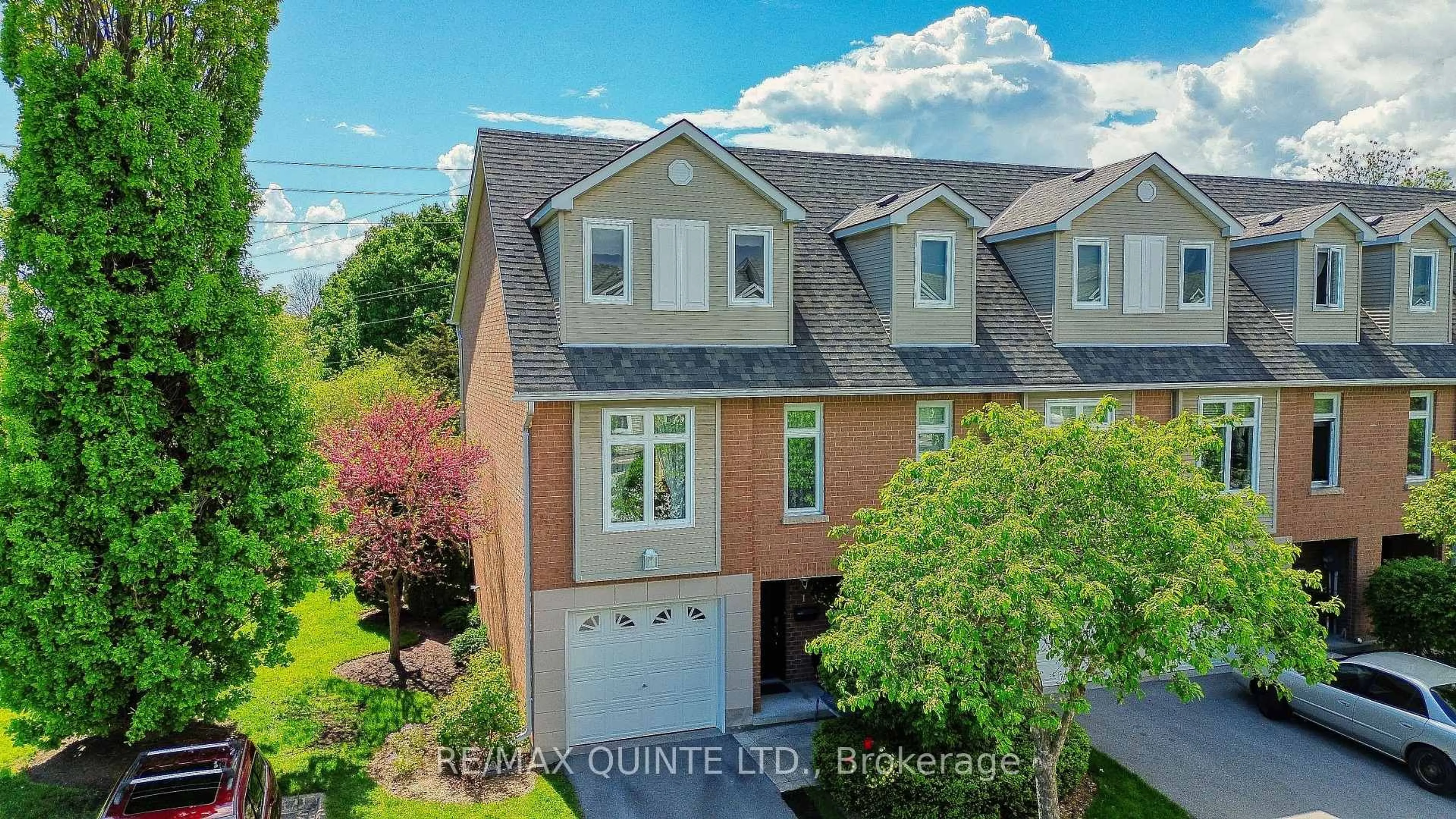 A pic from outside/outdoor area/front of a property/back of a property/a pic from drone, street for 9 Progress Ave #1, Belleville Ontario K8P 4Z3