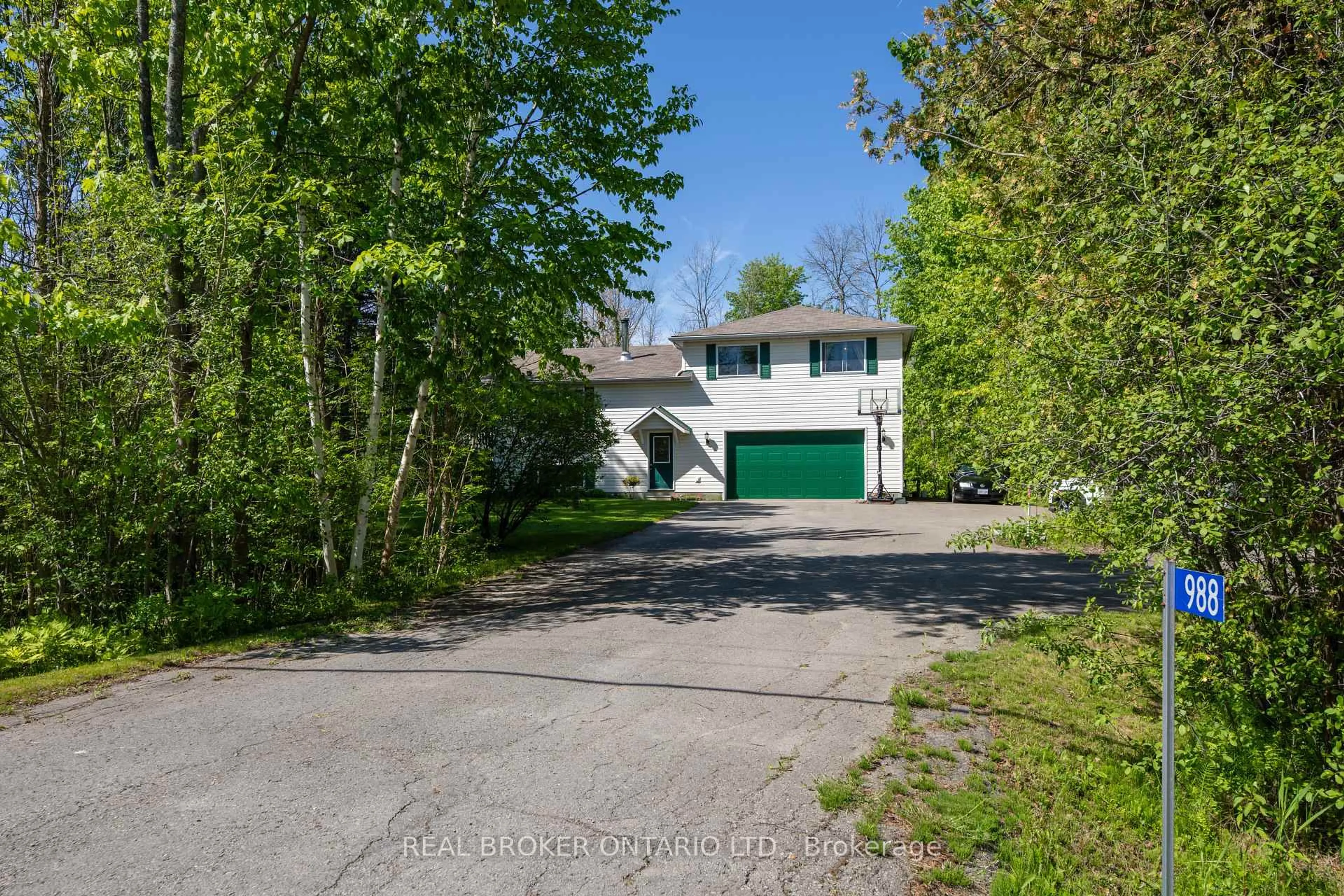 A pic from outside/outdoor area/front of a property/back of a property/a pic from drone, street for 988 County 44 Rd, North Grenville Ontario K0G 1T0