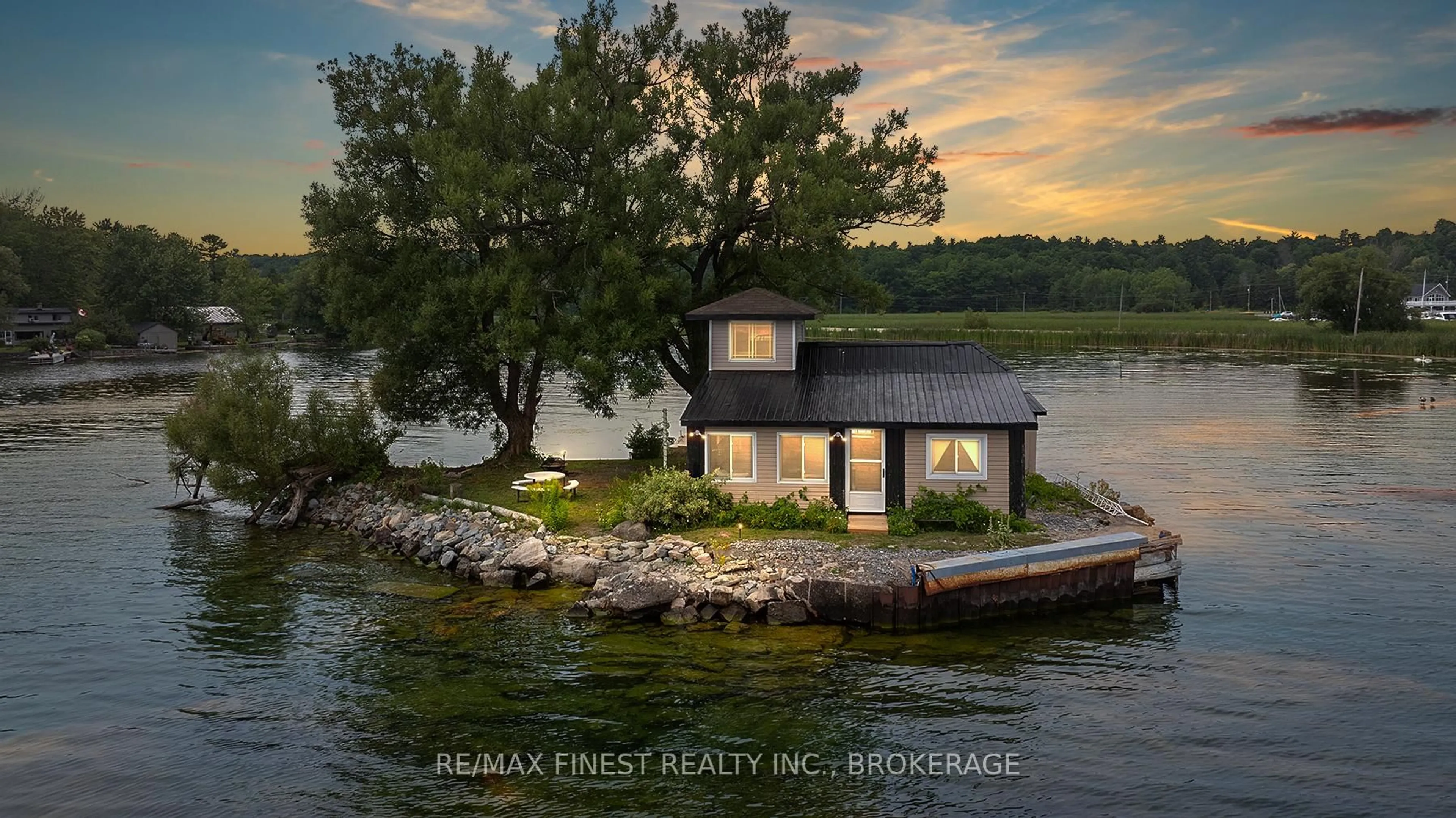 Unknown for 1A Island Bateau N/A, Kingston Ontario K7L 4V1