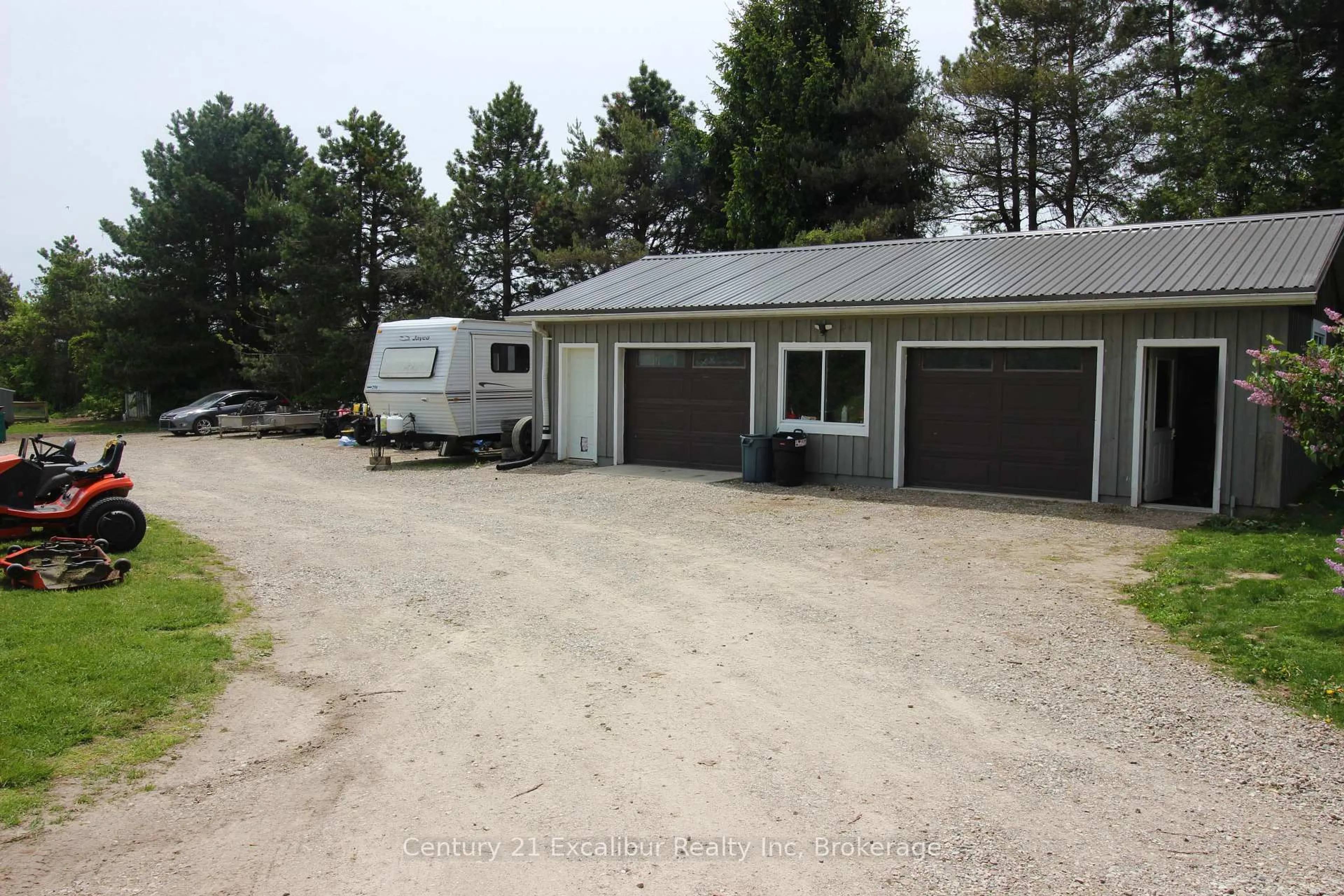 Unknown for 8043 Eramosa Garafraxa TL, Centre Wellington Ontario N1M 2W5