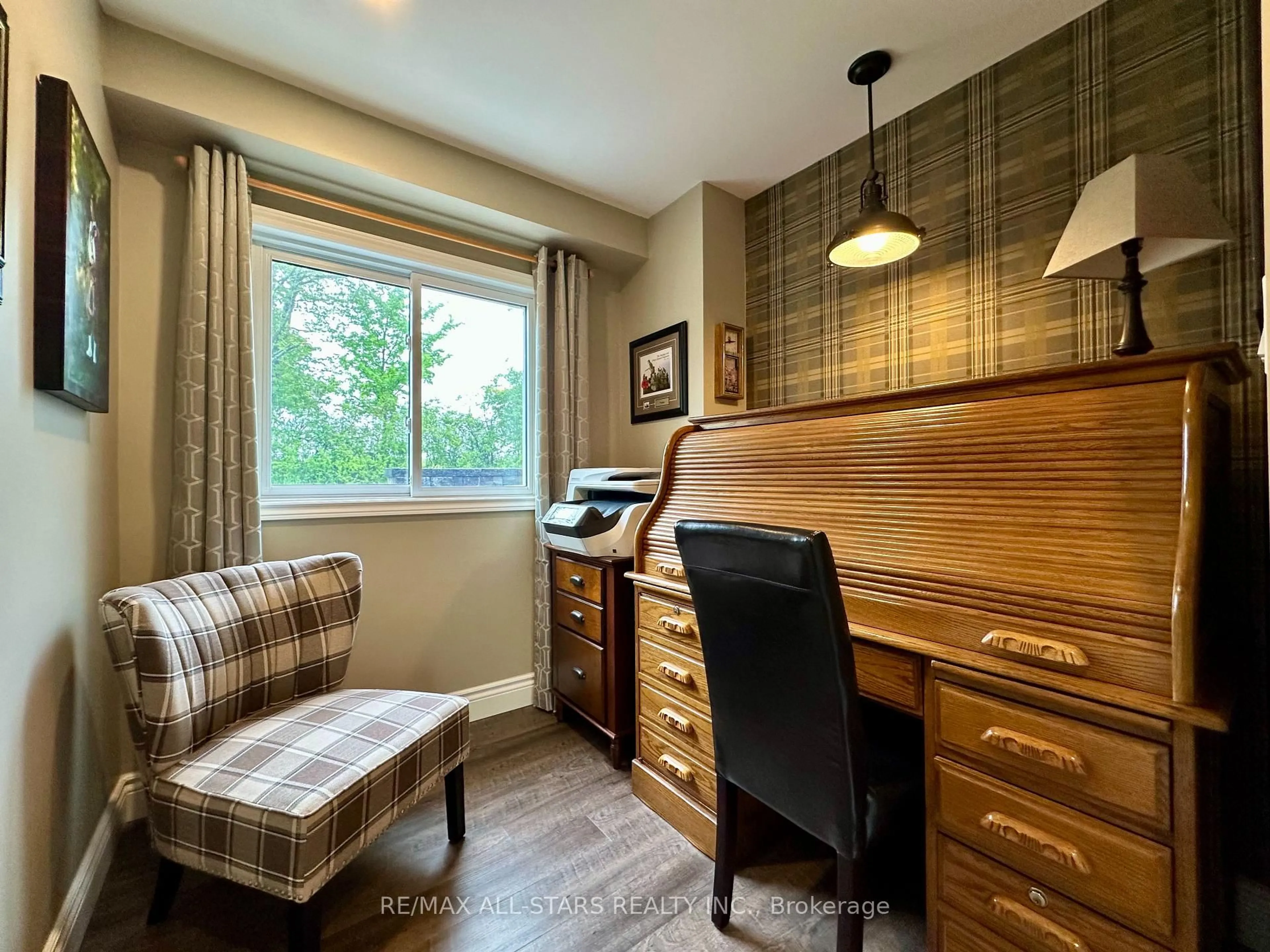 A pic of a room for 243 West St, Kawartha Lakes Ontario K0M 1A0