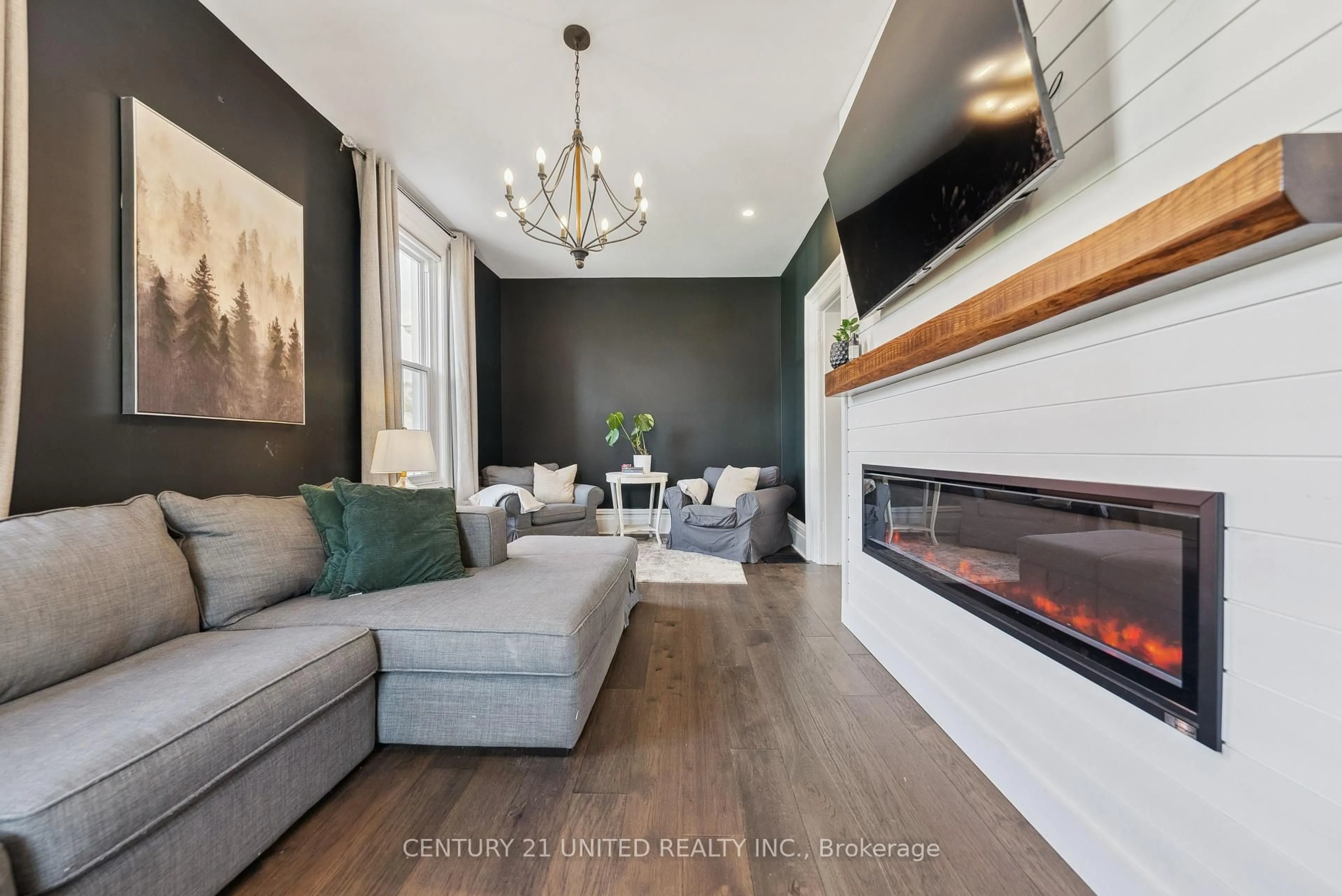 Living room with furniture, unknown for 13 Anne St, Cavan Monaghan Ontario K9J 4S3