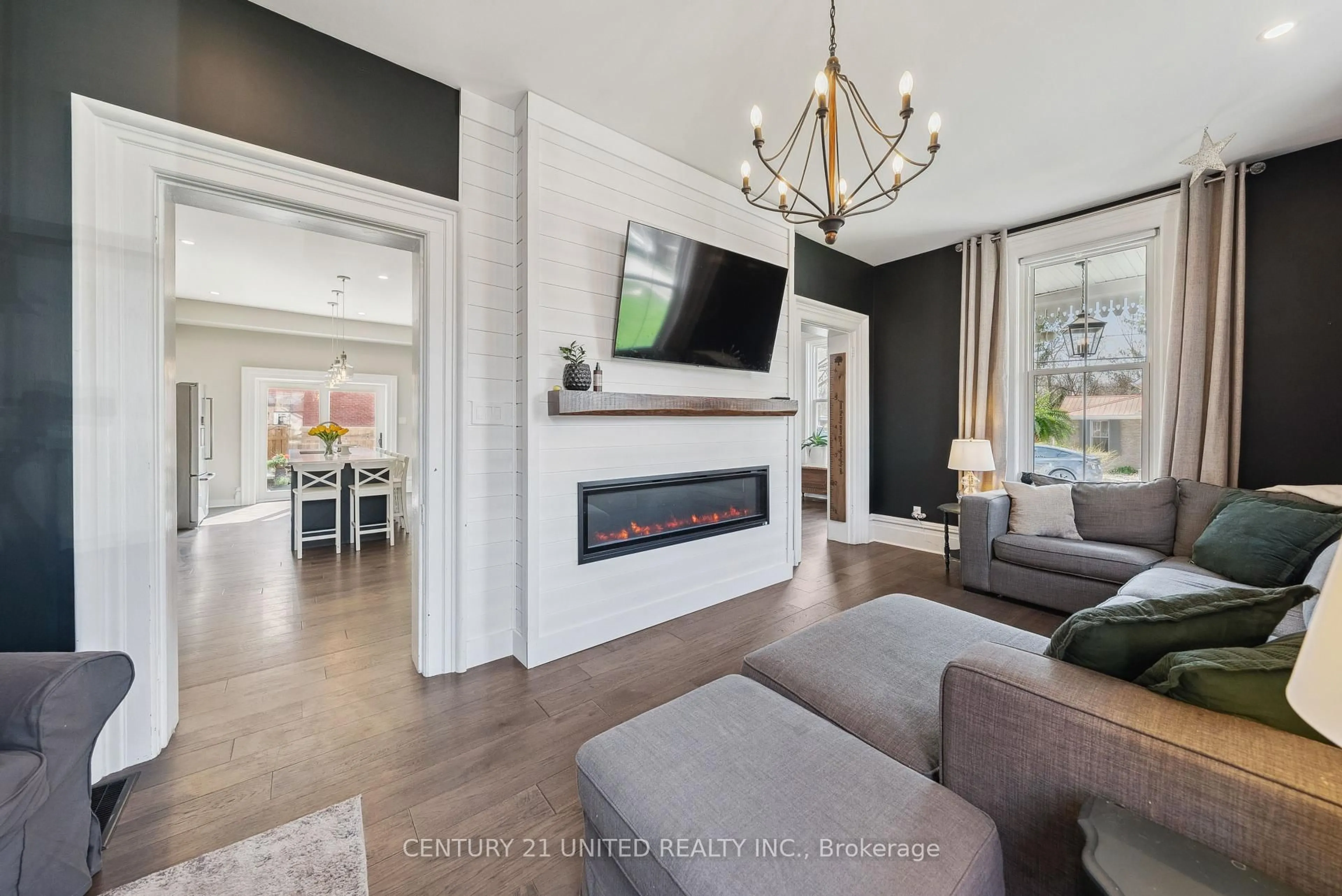Living room with furniture, unknown for 13 Anne St, Cavan Monaghan Ontario K9J 4S3