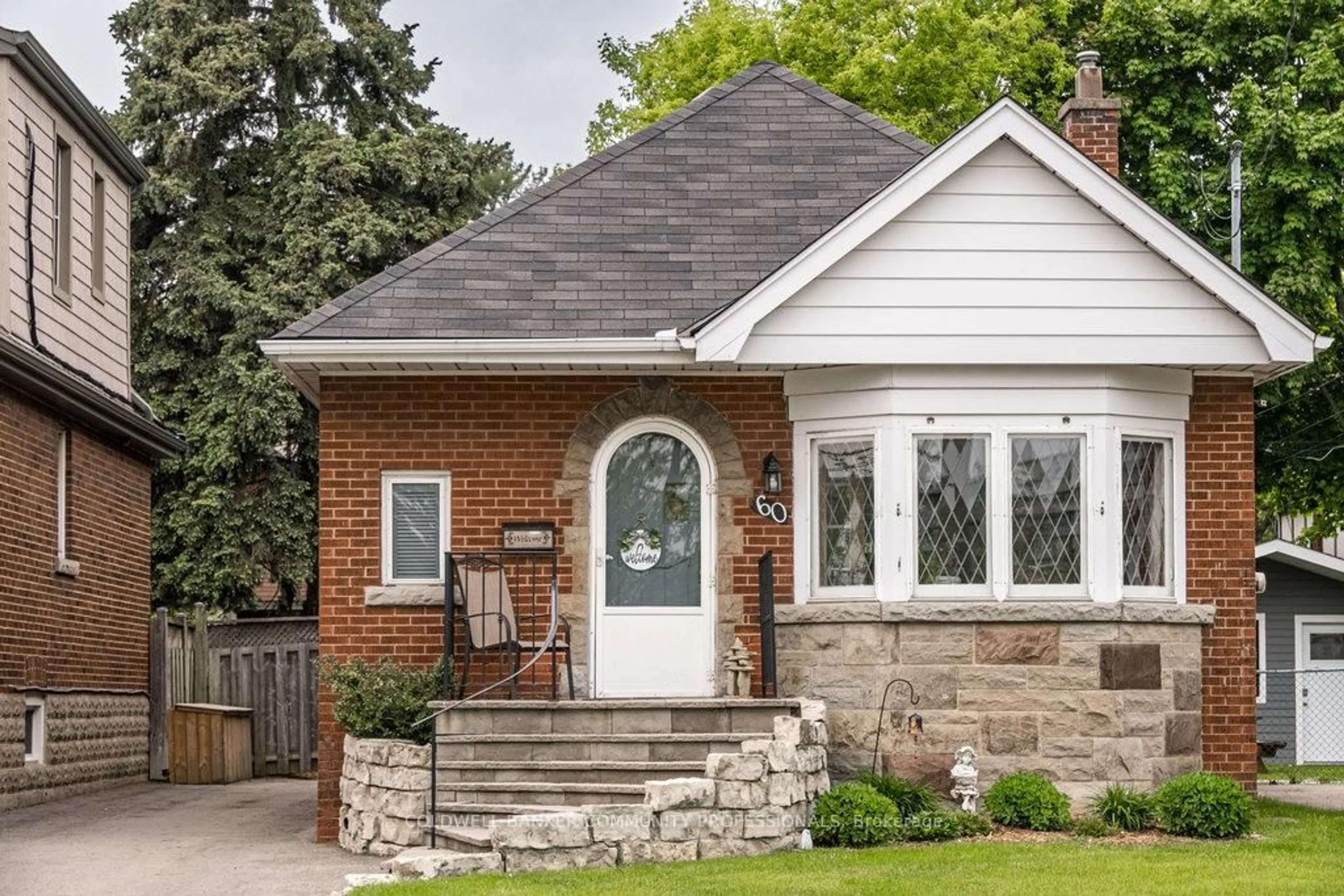 Home with brick exterior material, street for 60 Longwood Rd, Hamilton Ontario L8S 1S5