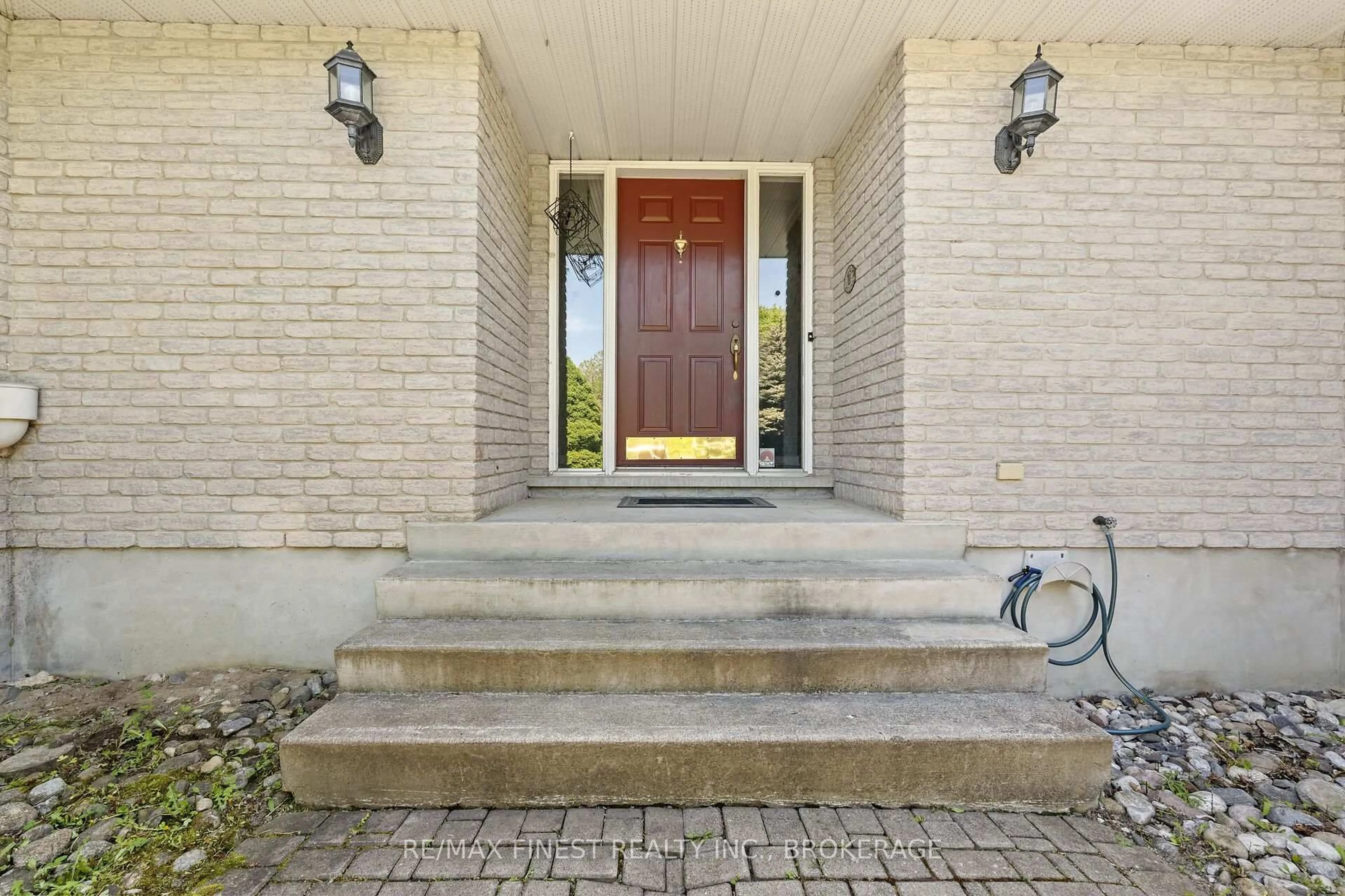 Unknown for 96 Marclen Dr, Kingston Ontario K7L 5H6