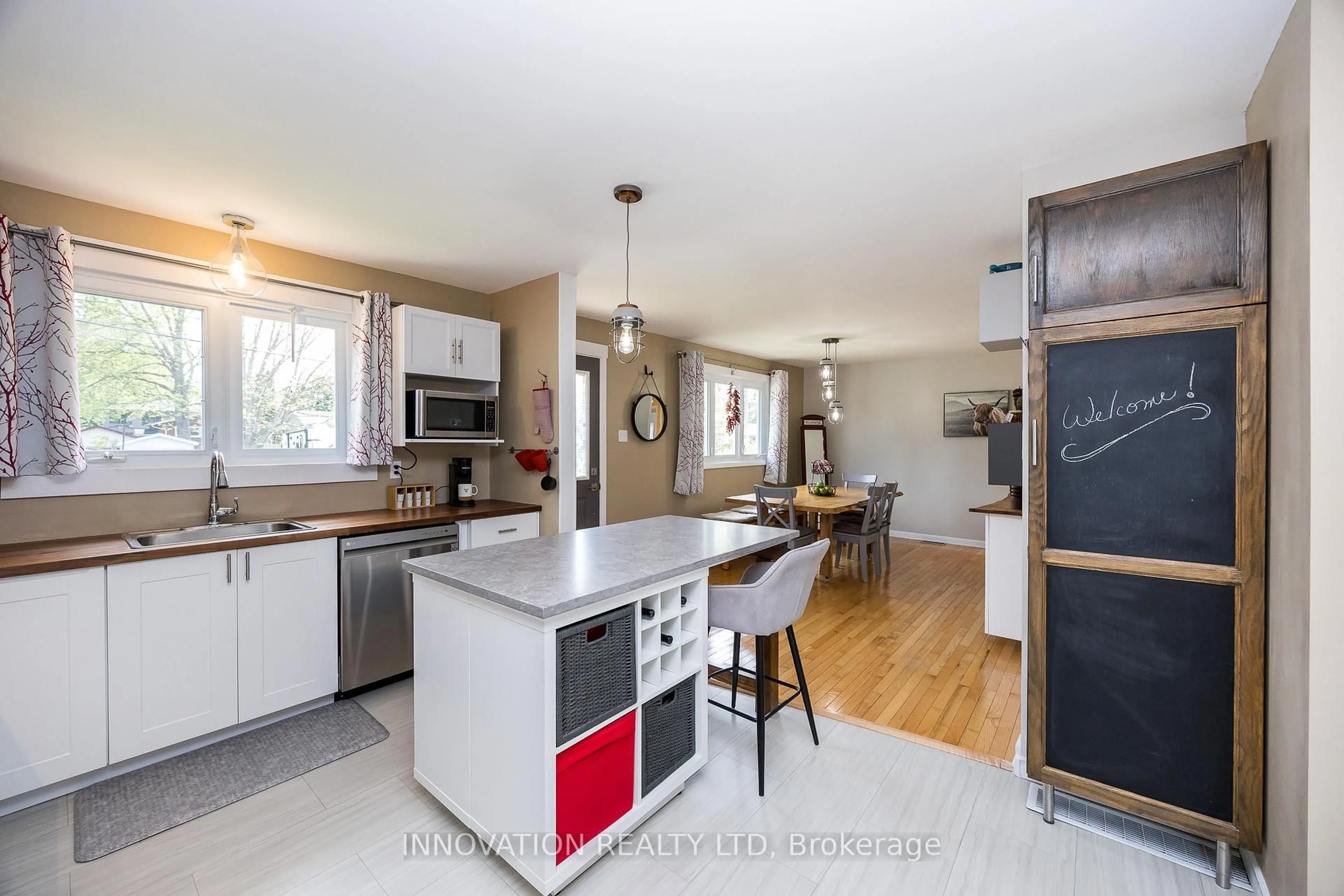 Open concept kitchen, unknown for 185 Munro St, Carleton Place Ontario K7C 1G9