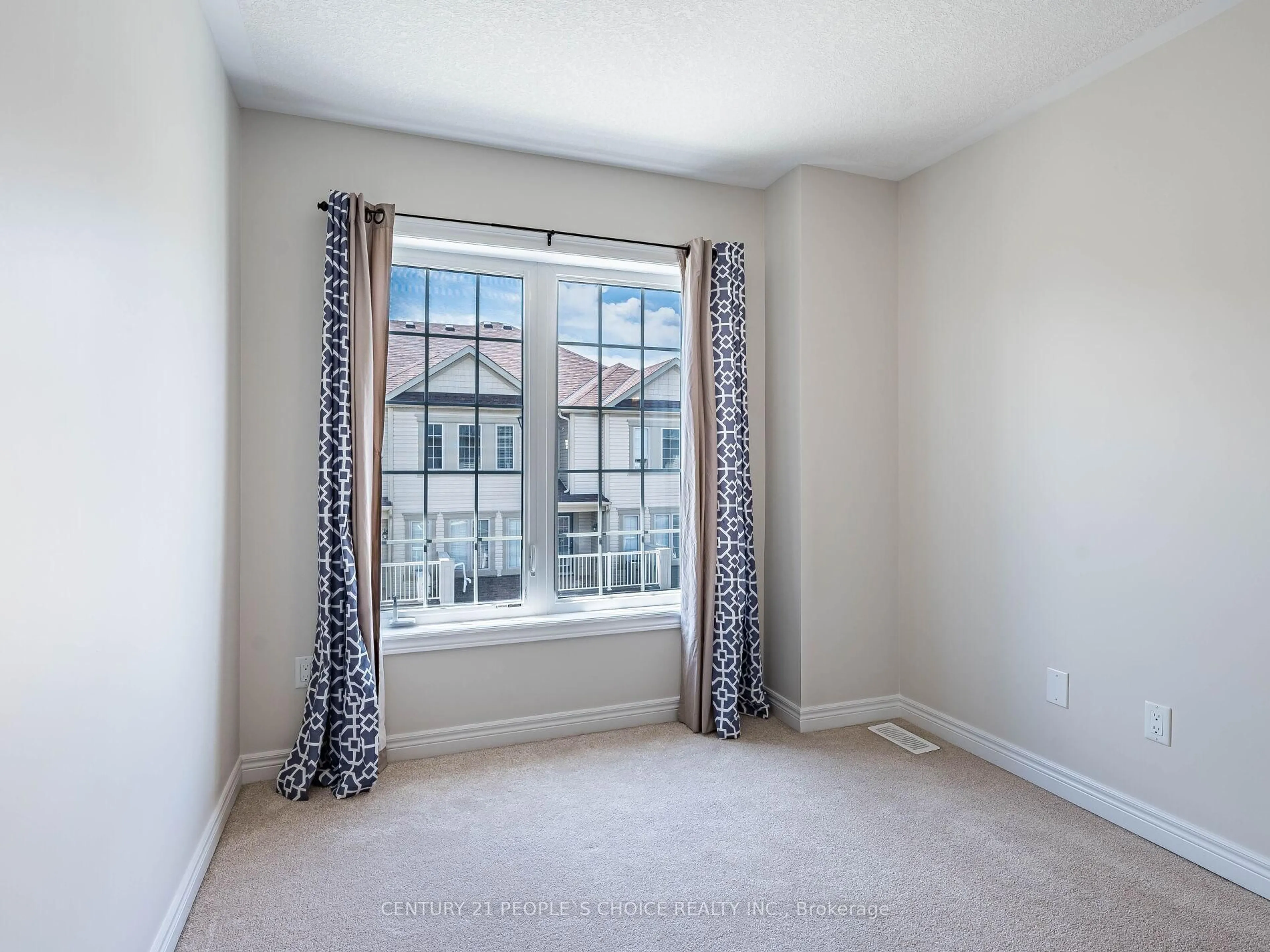 A pic of a room for 755 Linden Dr #15, Cambridge Ontario N3H 0E4