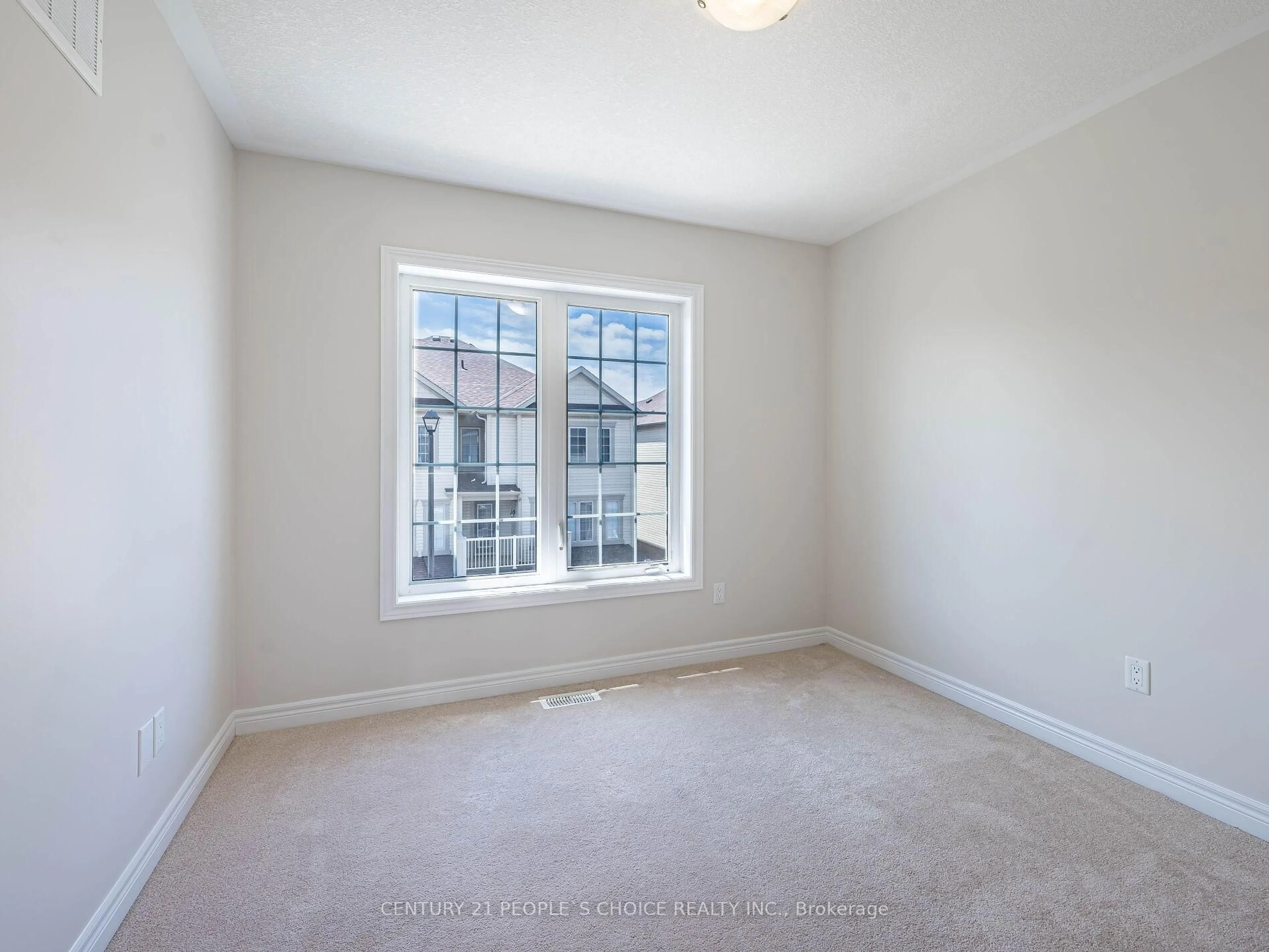 A pic of a room for 755 Linden Dr #15, Cambridge Ontario N3H 0E4