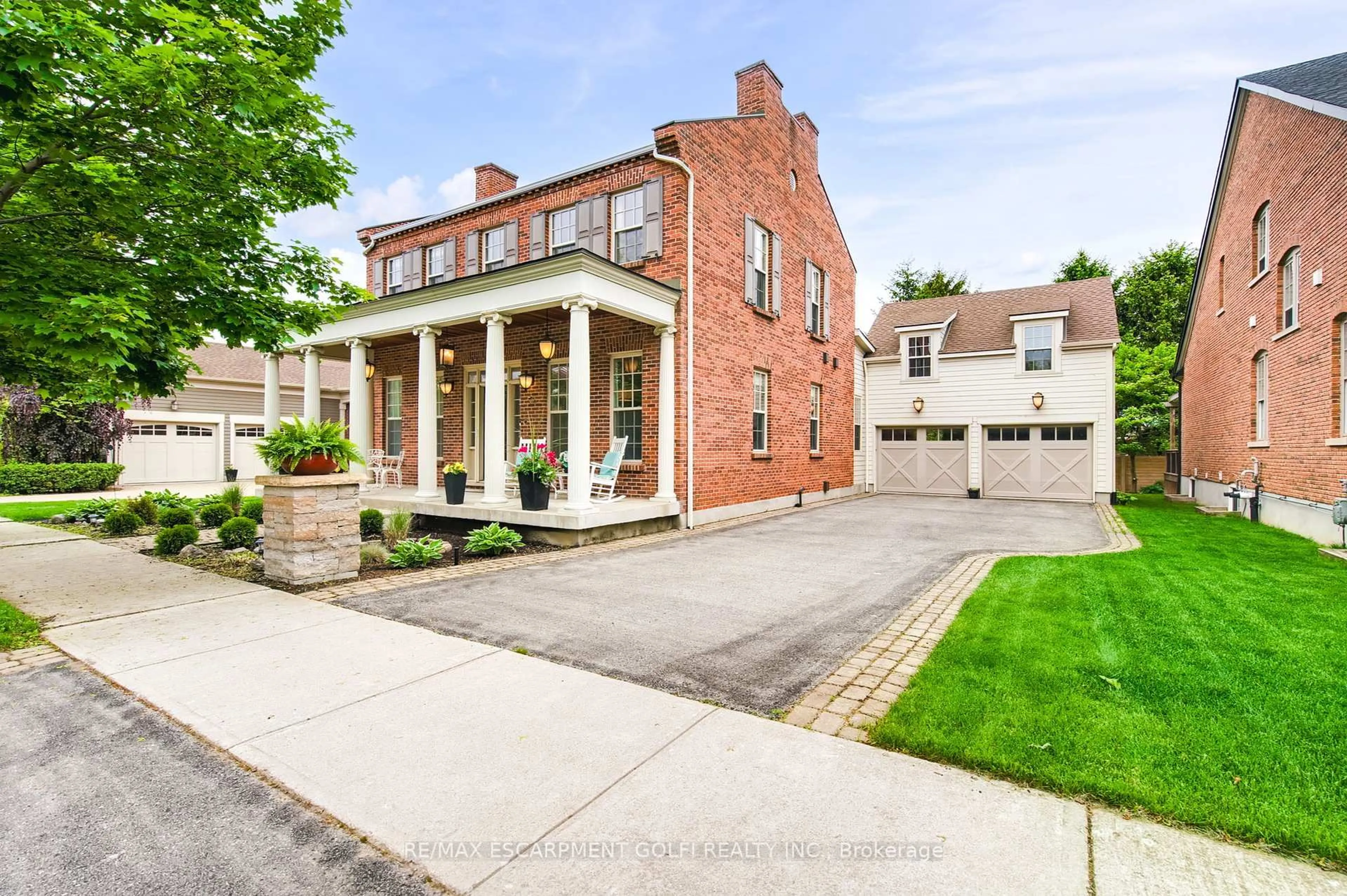 Home with brick exterior material, street for 52 Garrison Village Dr, Niagara-on-the-Lake Ontario L0S 1J0