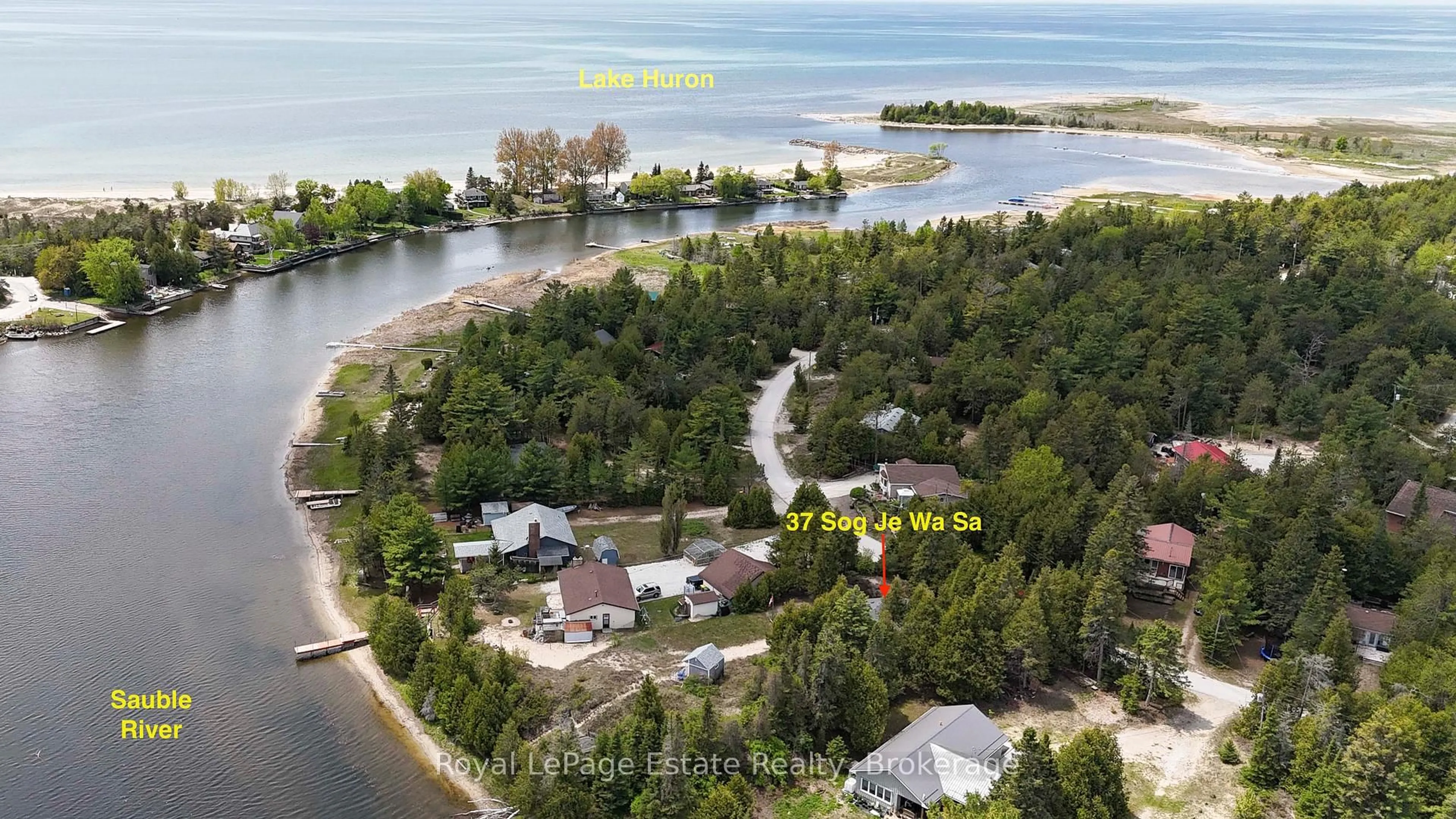A pic from outside/outdoor area/front of a property/back of a property/a pic from drone, water/lake/river/ocean view for 37 SOG JE WA SA Dr, Native Leased Lands Ontario N0H 2G0